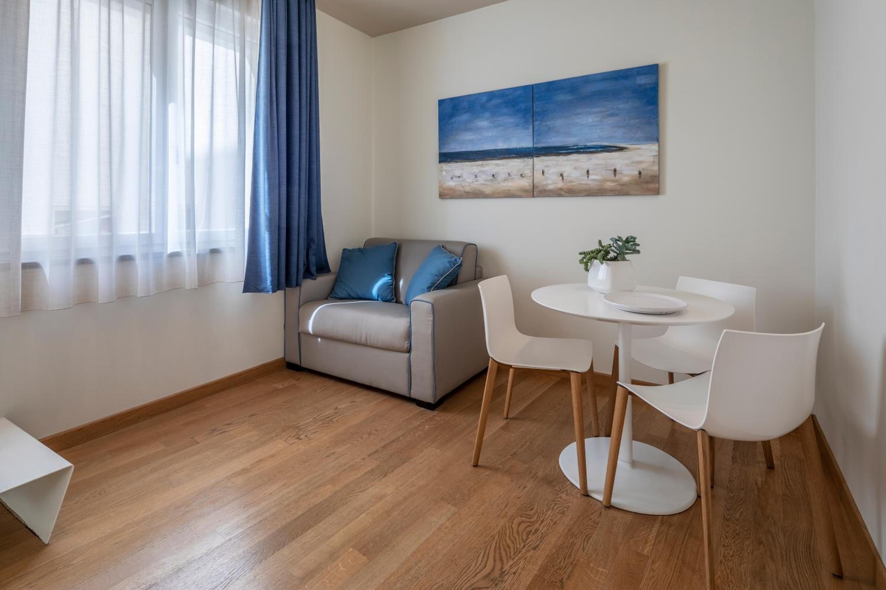 Gaura Apartments