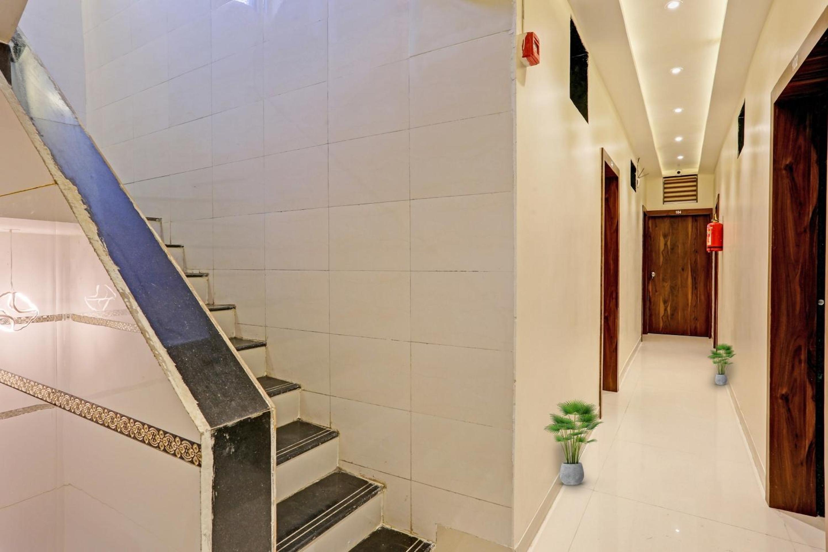 Hotel O Nandi Palace Lodging And Boarding view 5
