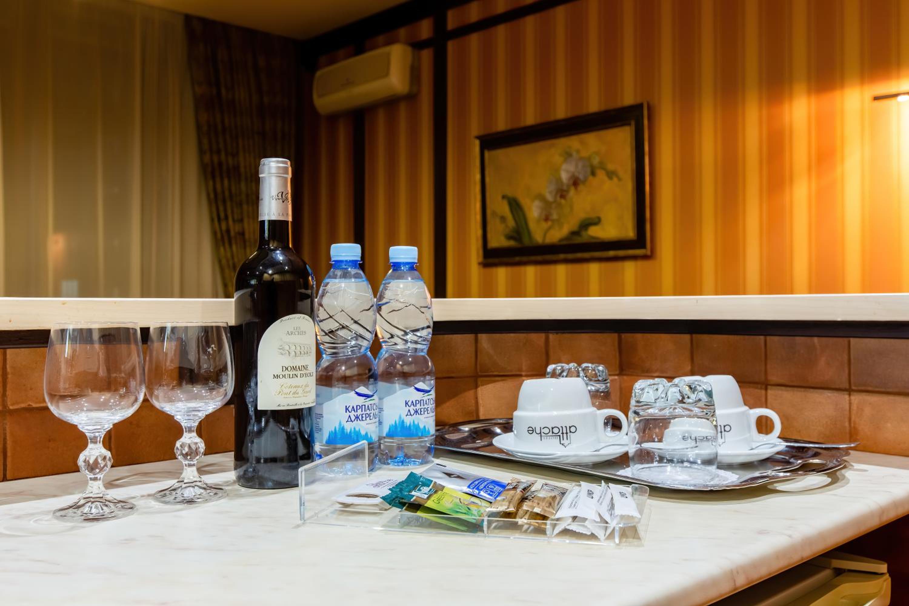 Attache & Tiso Hotel view 2