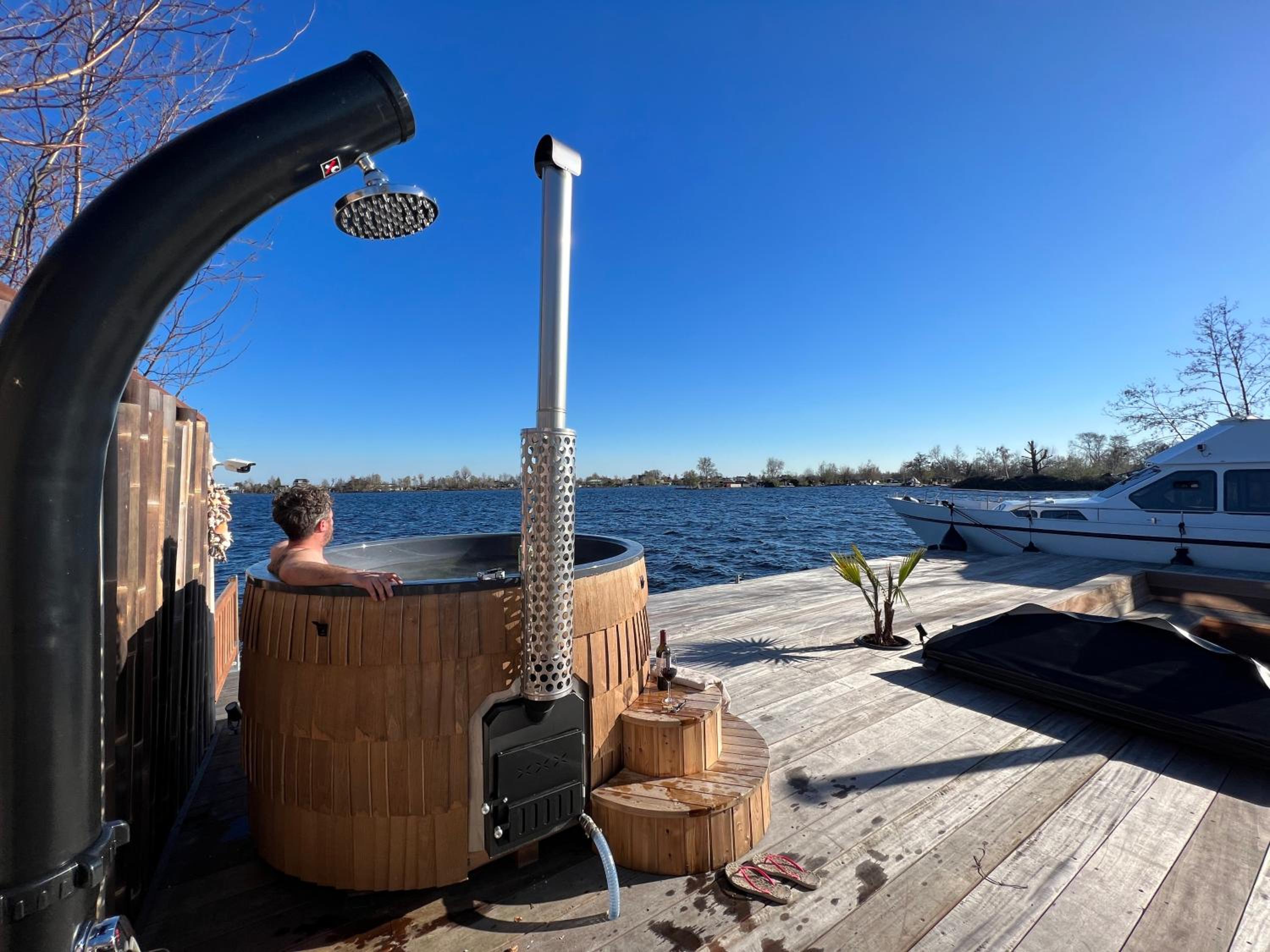 NEW - LITTLE IBIZA, on a lake near Amsterdam, with HOT TUB! view 5