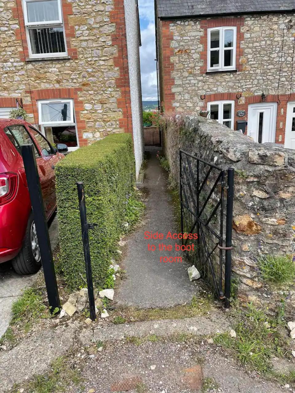 Photo 11