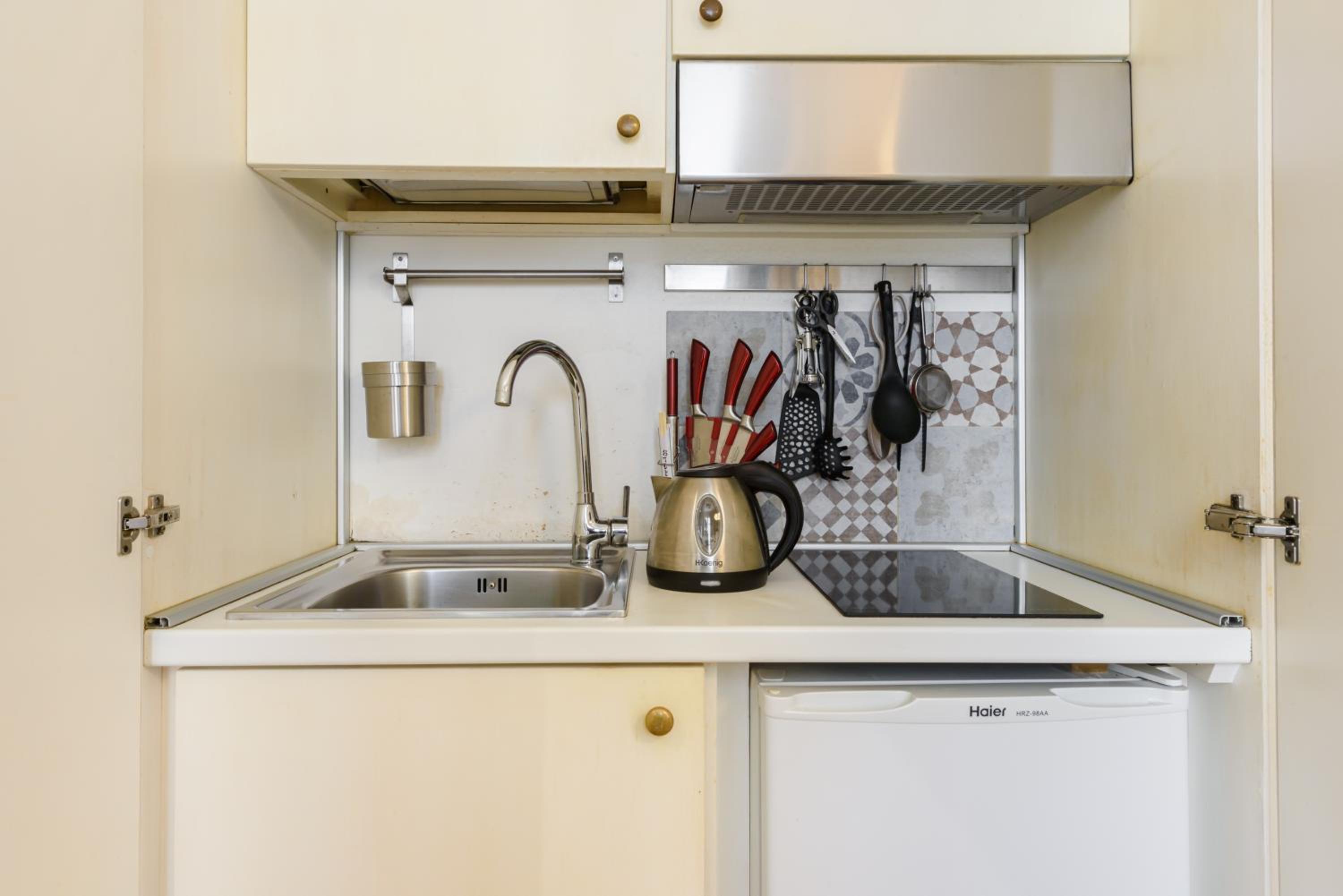 Dolcevita Suite by Mmega en Florence — kitchen
