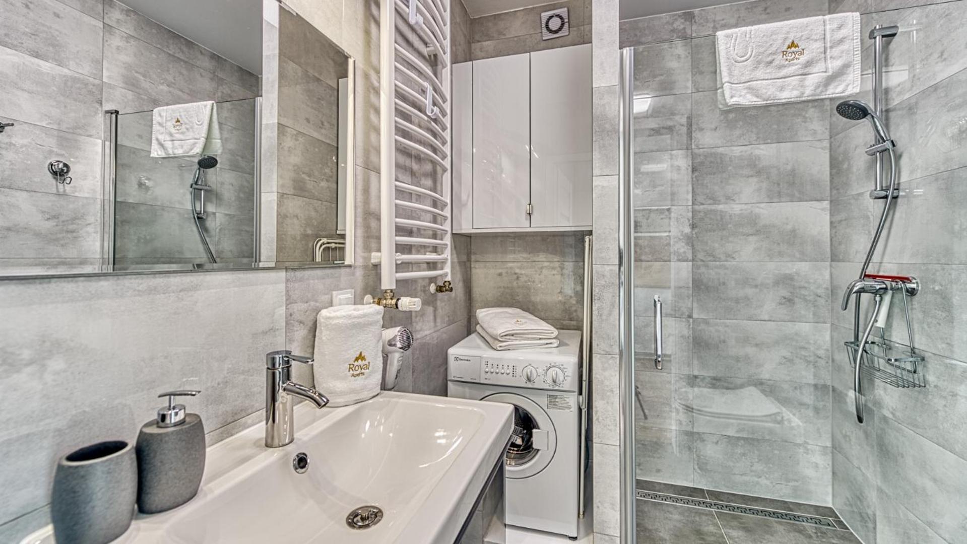 Apartamenty ROYAL APARTS Widok 800 - z panoramą gór