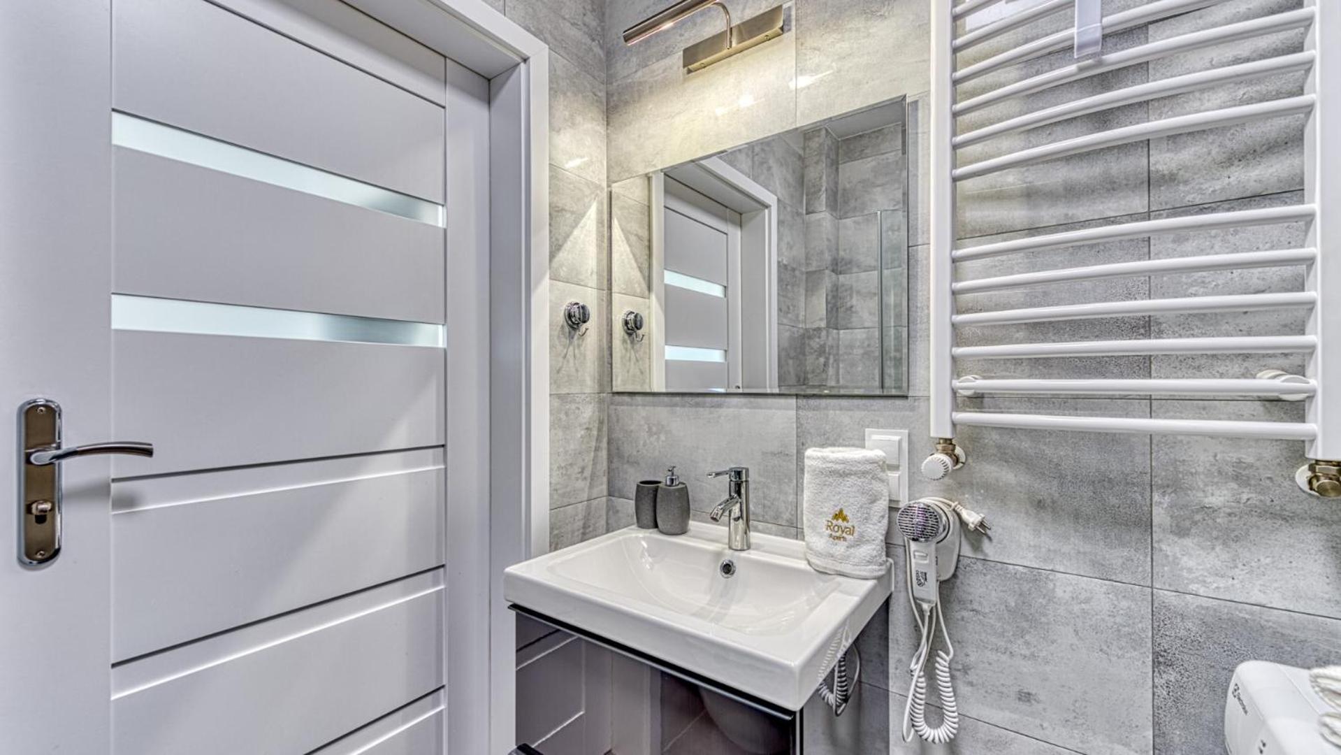 Apartamenty ROYAL APARTS Widok 800 - z panoramą gór