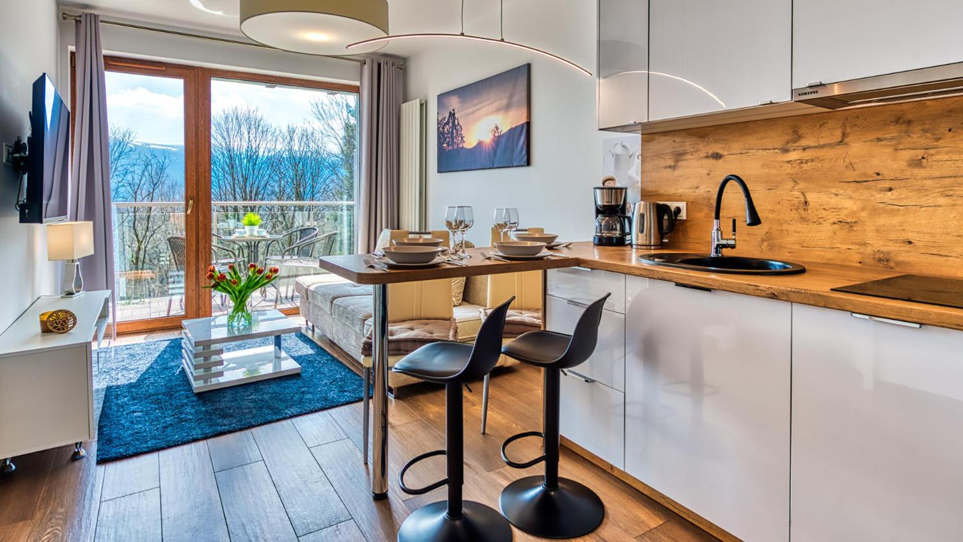 Apartamenty ROYAL APARTS Widok 800 - z panoramą gór