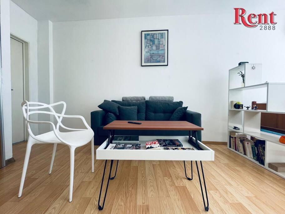 Rent Darwin y Velasco