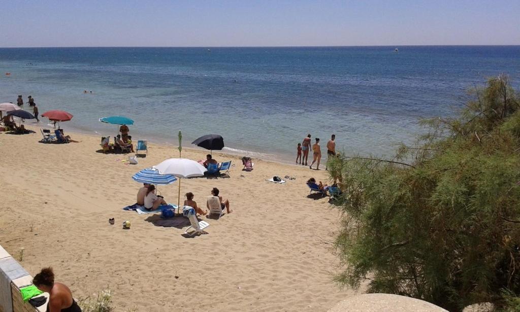 054 e 055 Spiaggia direttamente sulla spiaggia di SalentoInVacanza.Com photo 4
