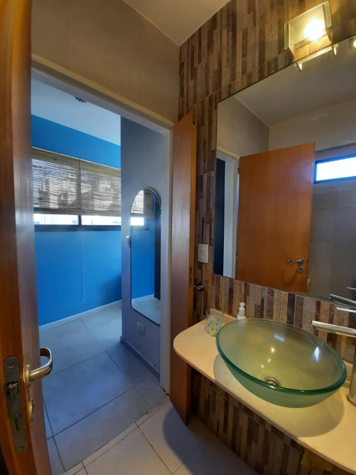 Impecable ambiente con terraza privada
