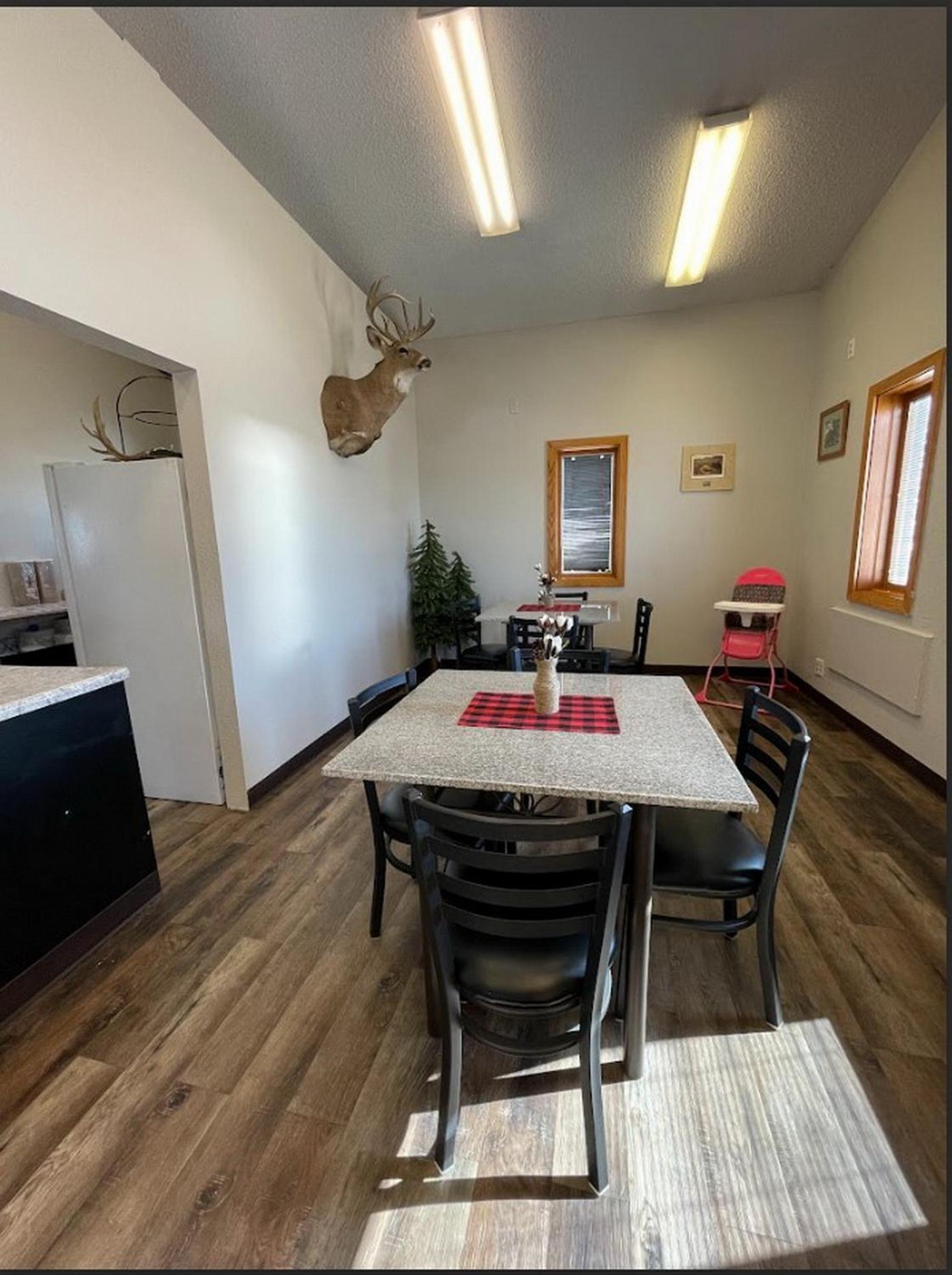 Glendive Lodge