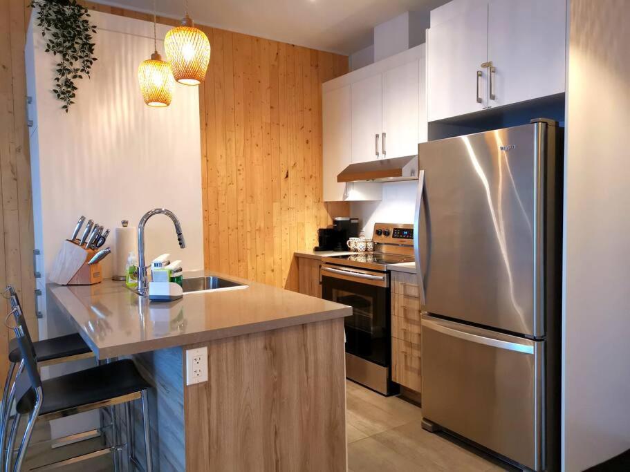 Penthouse With FREE indoor Parking Downtown