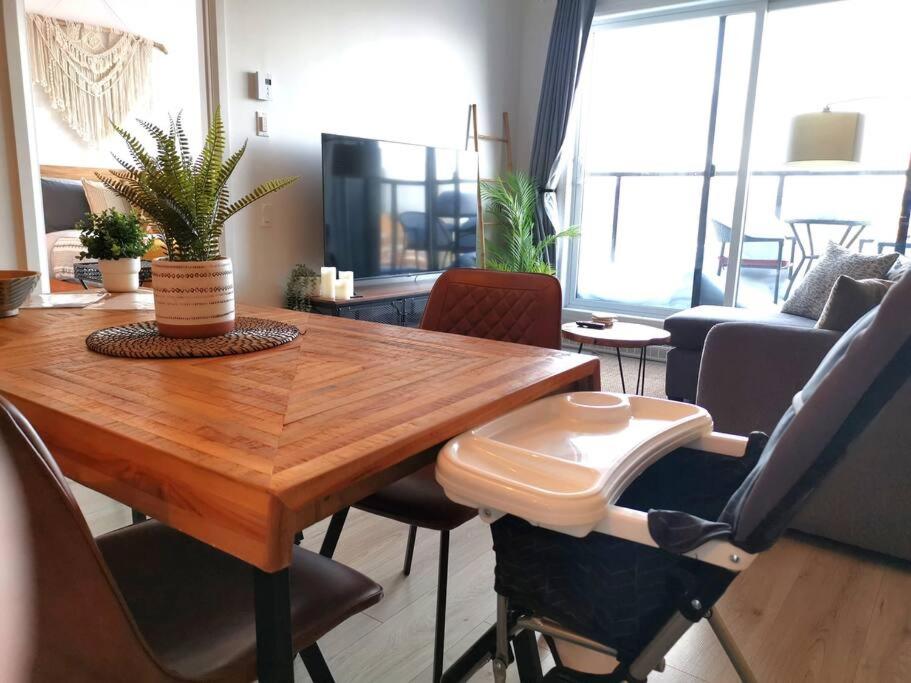 Penthouse With FREE indoor Parking Downtown