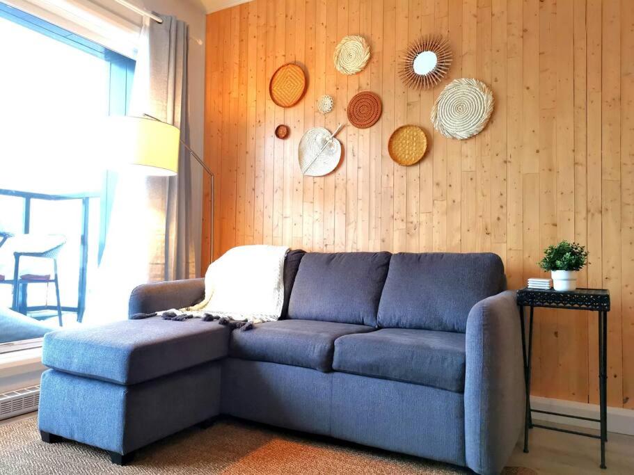 Penthouse With FREE indoor Parking Downtown