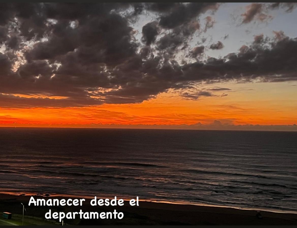 Depto FRENTE al MAR la mejor ubicación Parada 3 brava INIGUALABLE cochera gym sala de juegos parrilleros imperdible view 3