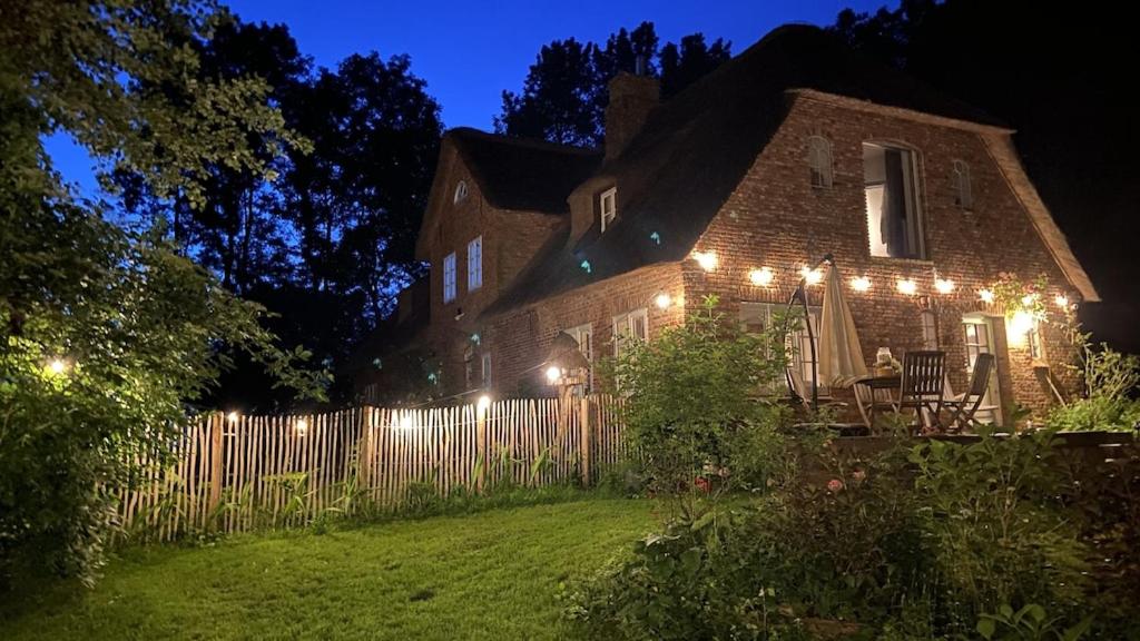 Reetdachhaus Warft Simmerdeis - Maisonettewohnung