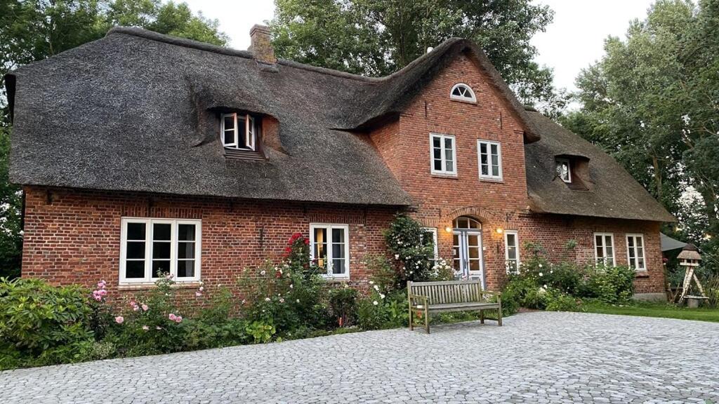 Reetdachhaus Warft Simmerdeis - Maisonettewohnung