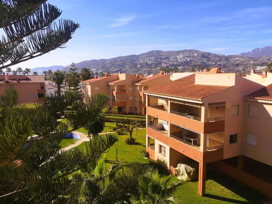 Apartamento con la playa a 200 metros view 4