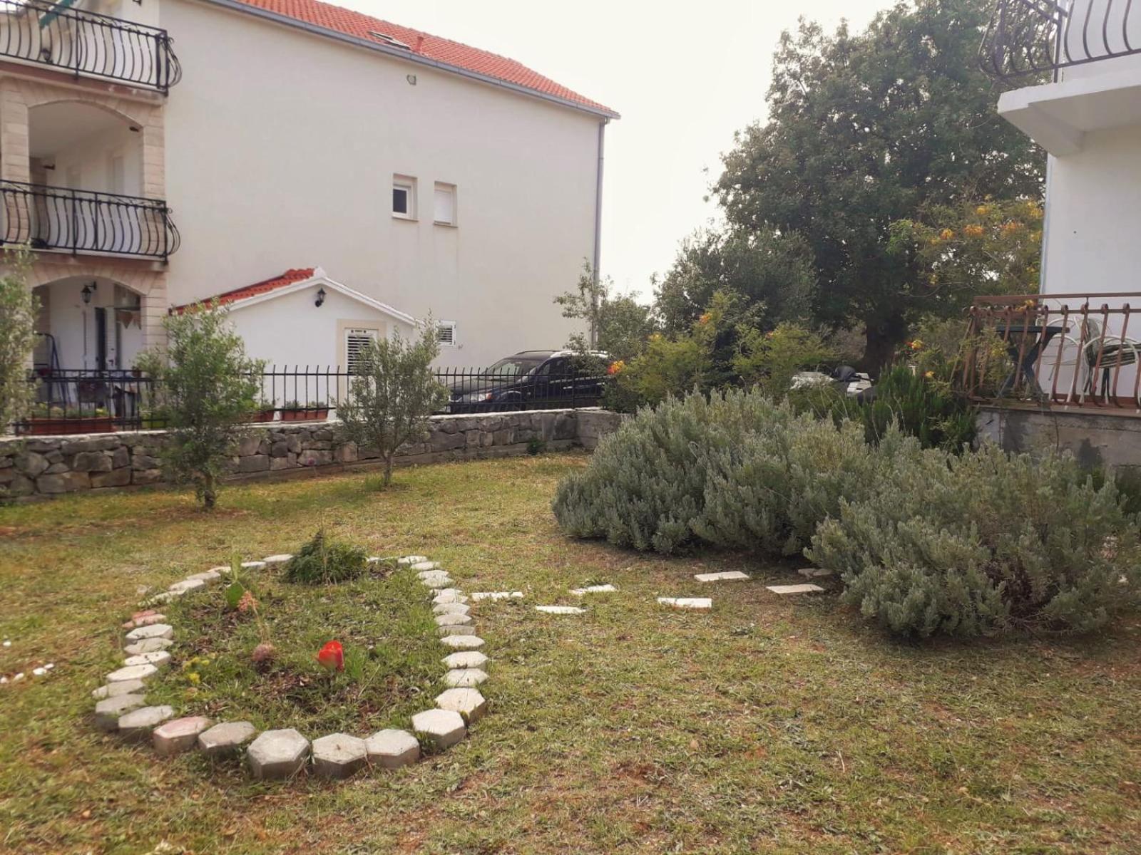 Apartman Mala Lanterna view 4