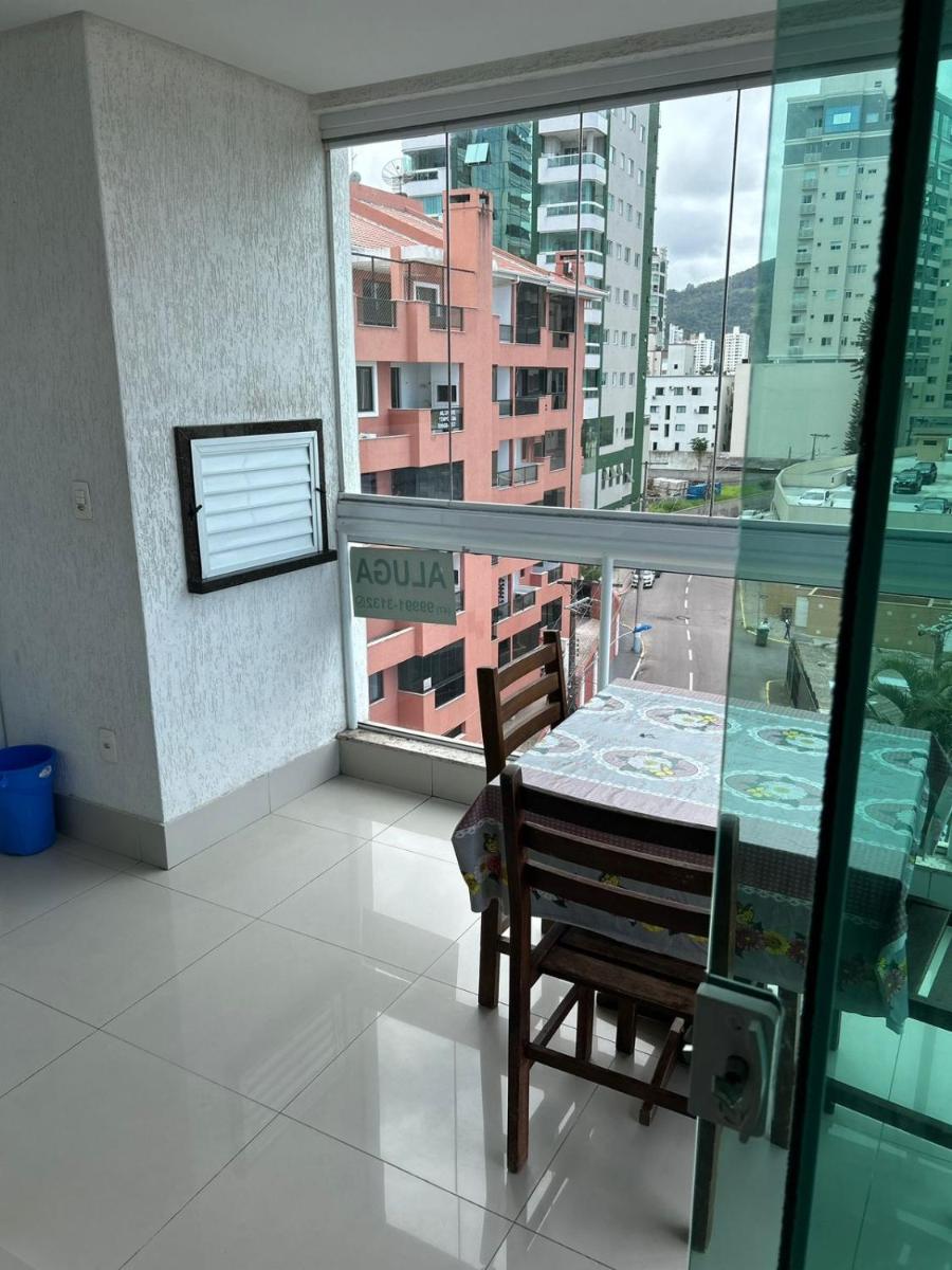 APARTAMENTO AMPLO - 3 SUÍTES - VISTA DESLUMBRANTE para O MAR NO CENTRO DE ITAPEMA, SC view 2