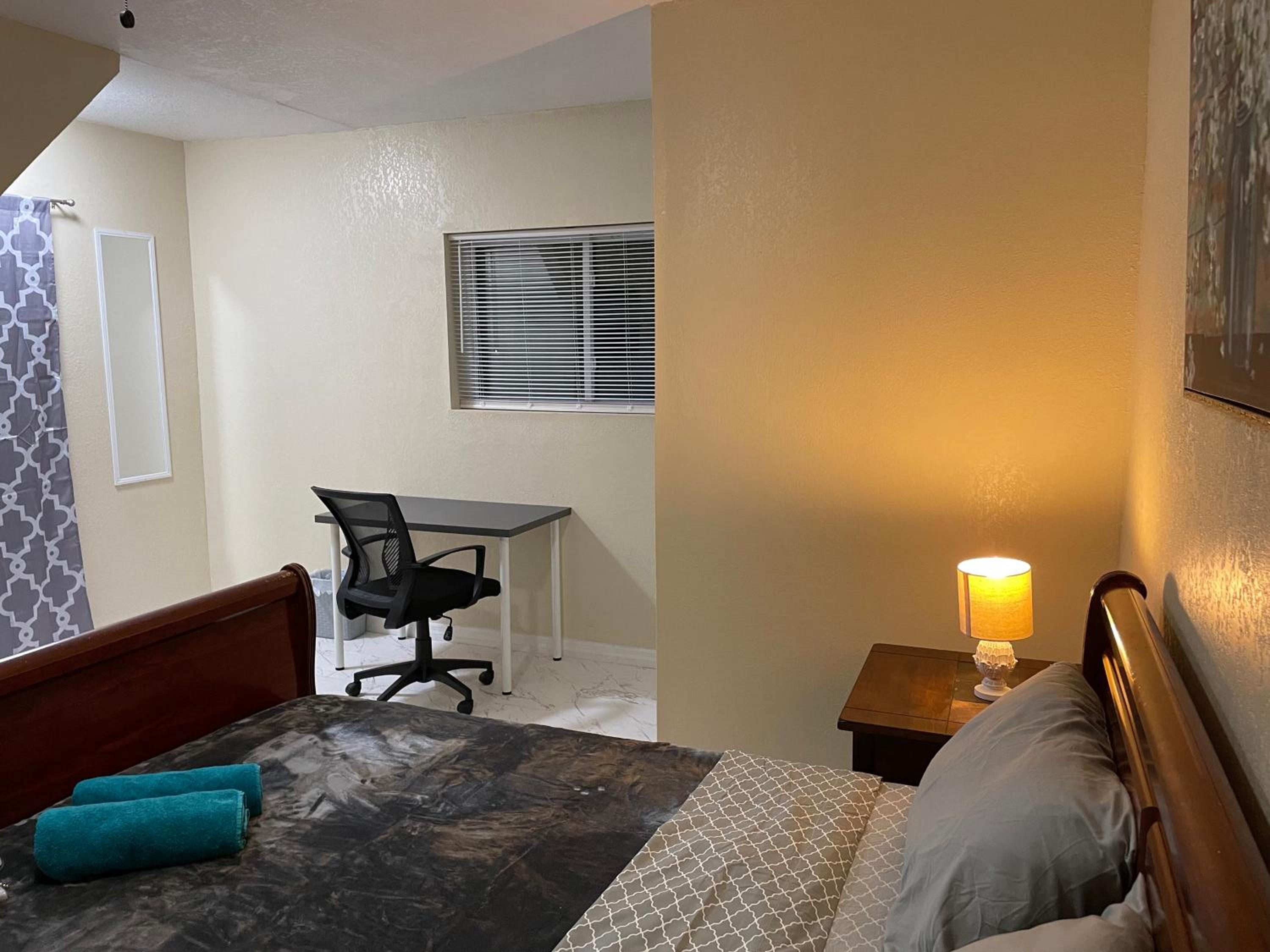 Tampa Bay Area Vacations - Terrace Guest House - Property Image 2