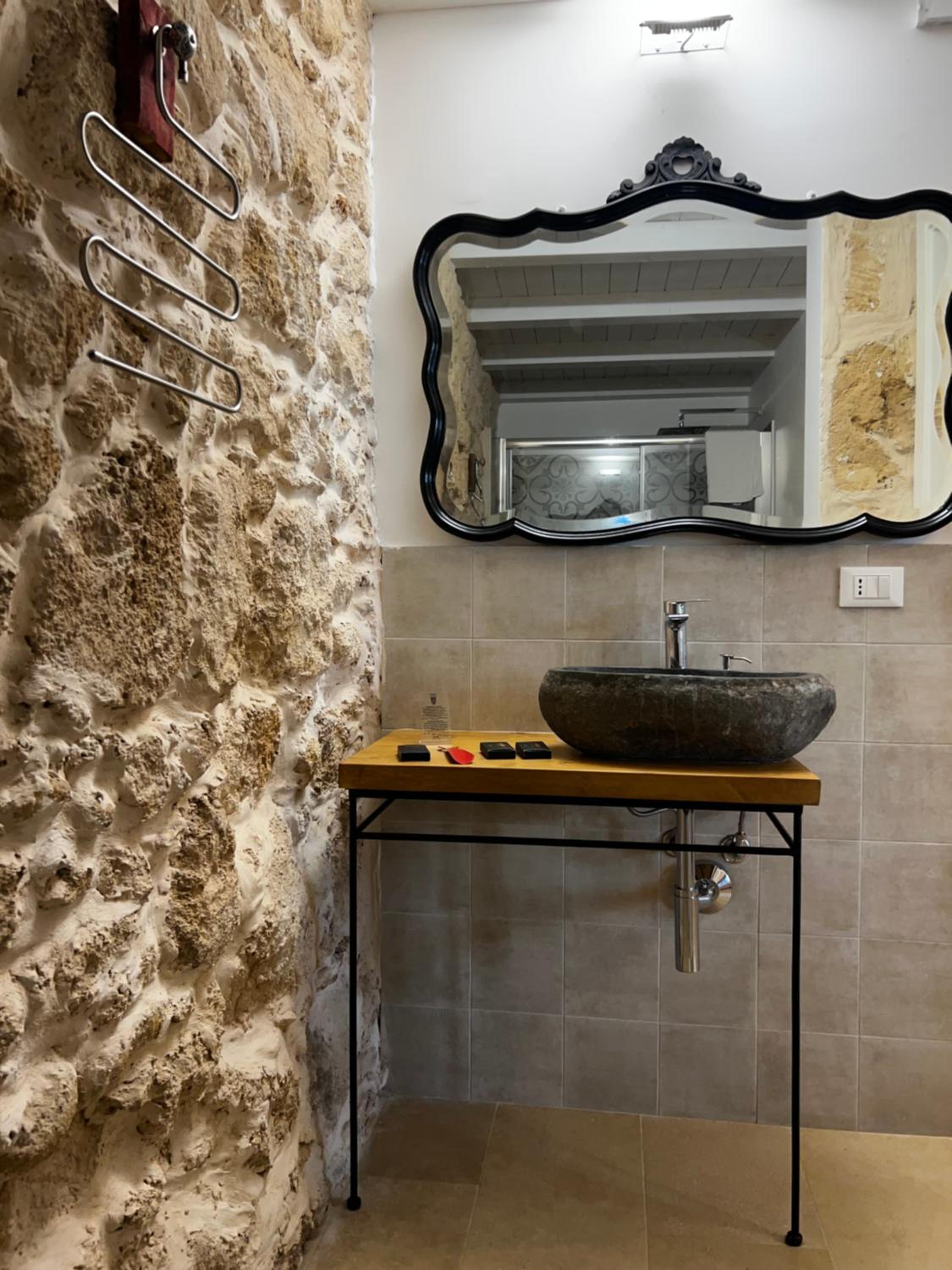 MichaEl garden en Noto