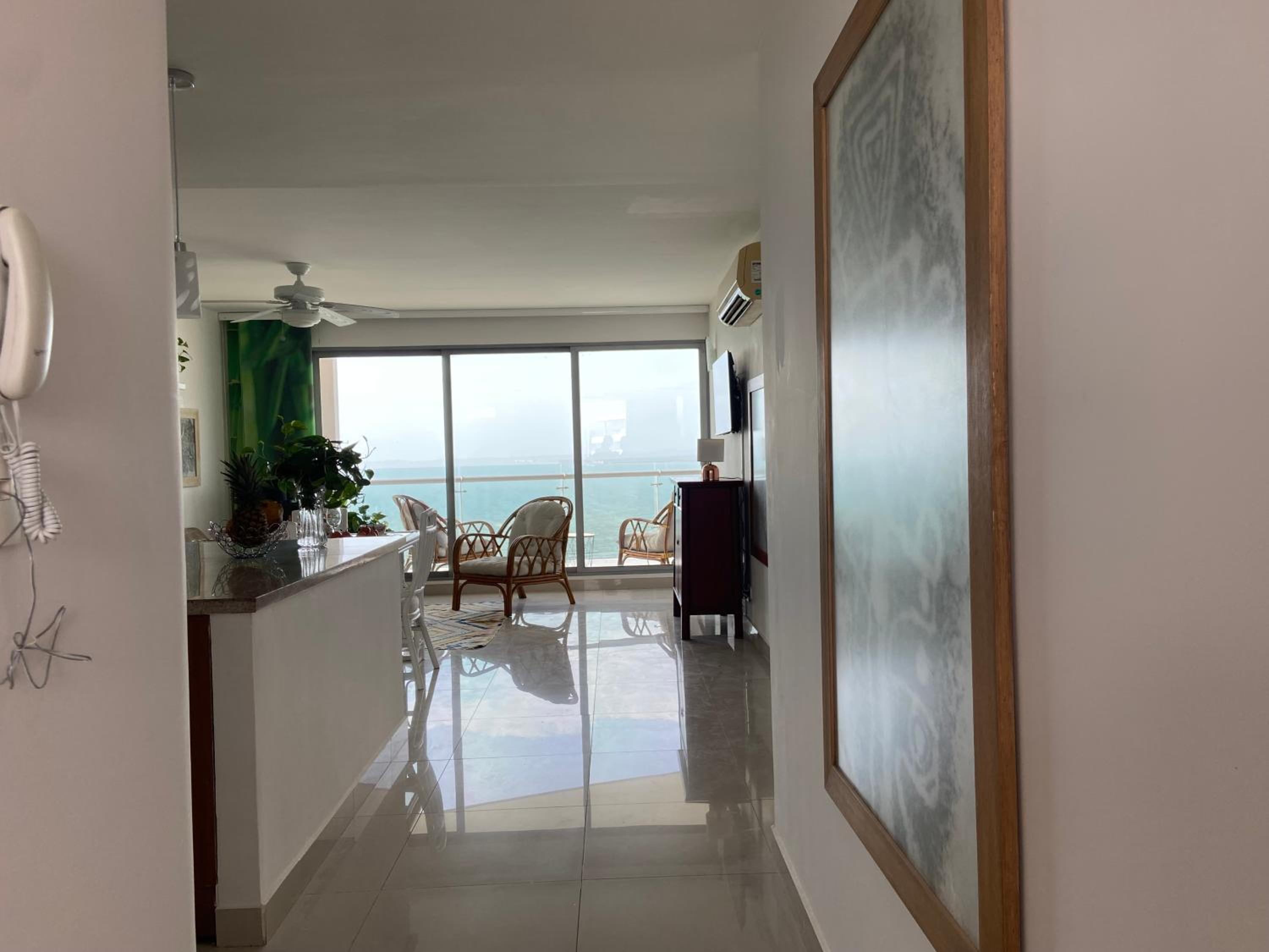 SkyMar Luxury 27