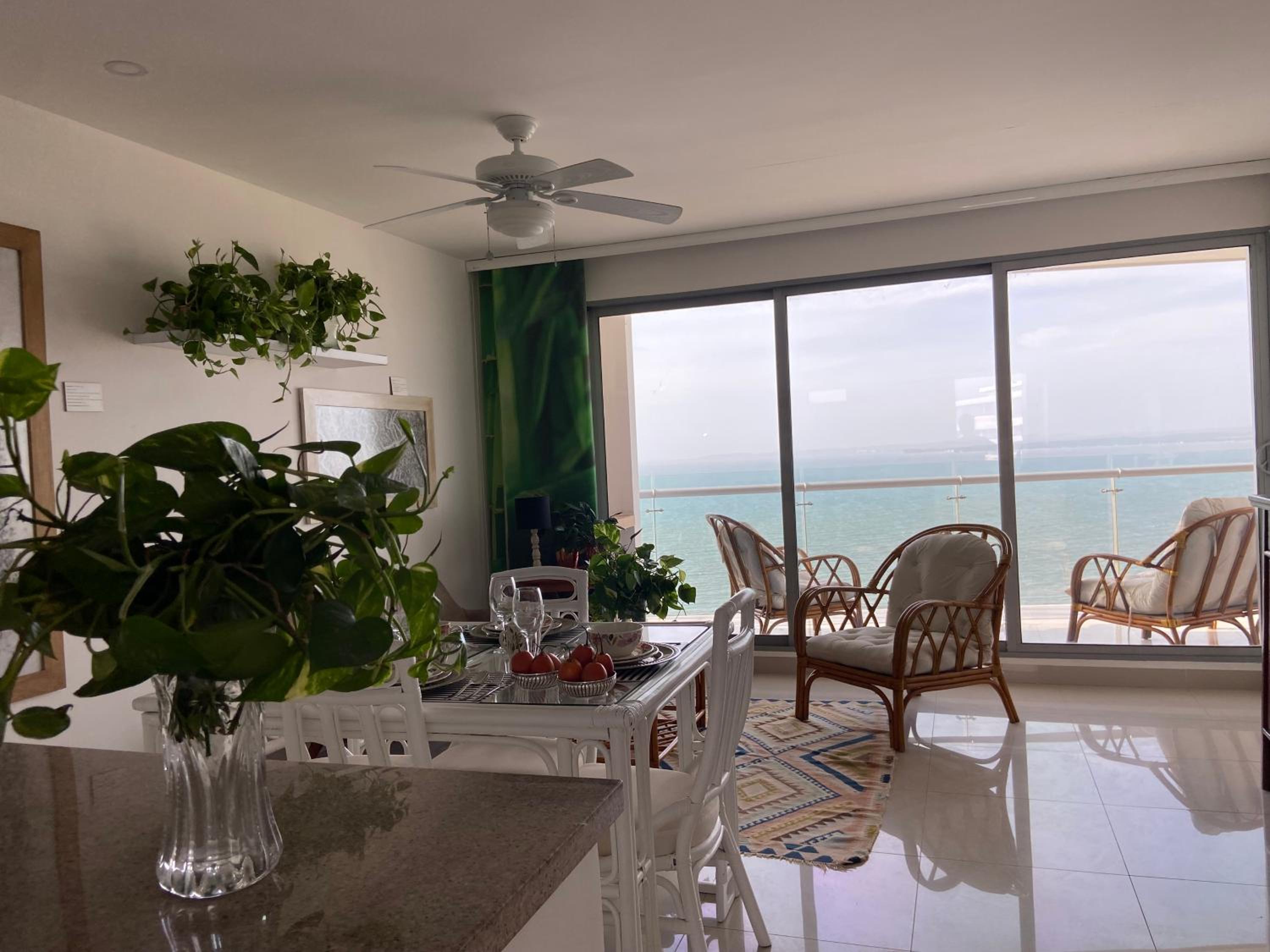 SkyMar Luxury 27