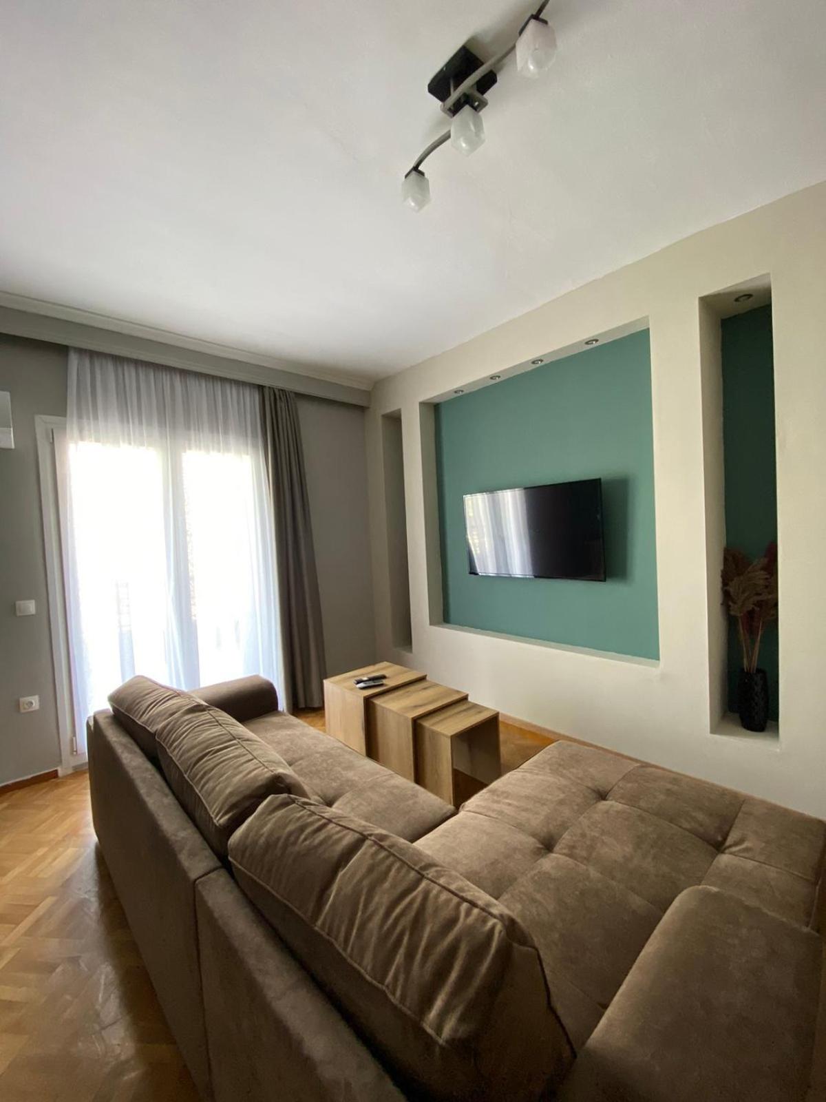 Gnaios penthouse