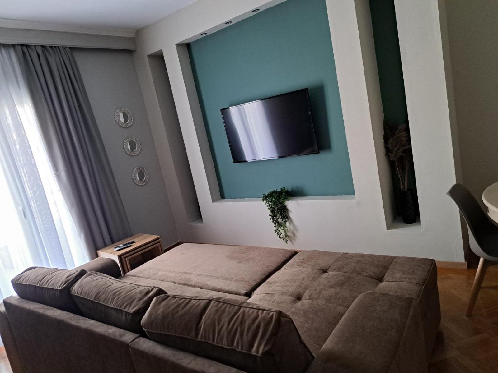 Gnaios penthouse