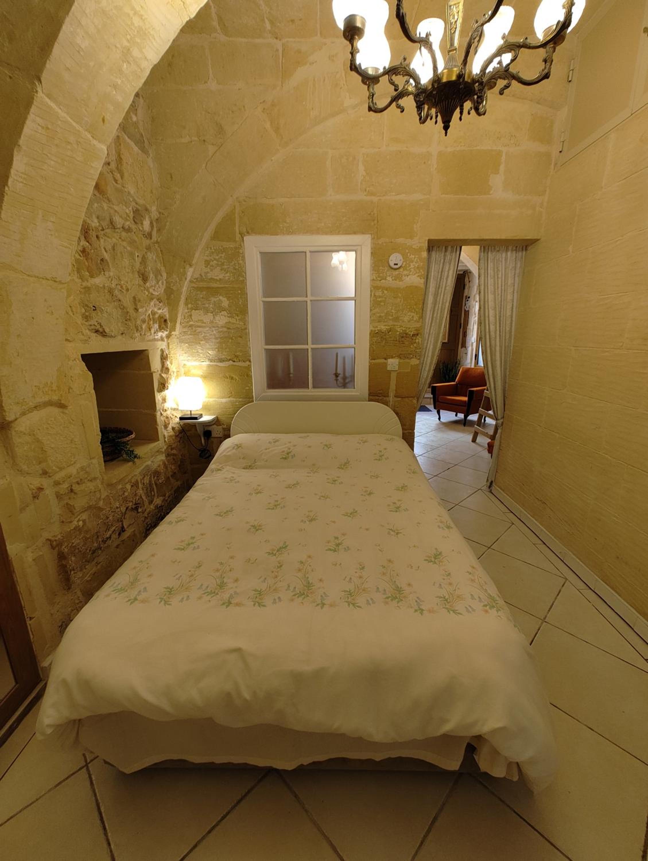 Charming rustic getaway in Xaghra, Gozo. view 4