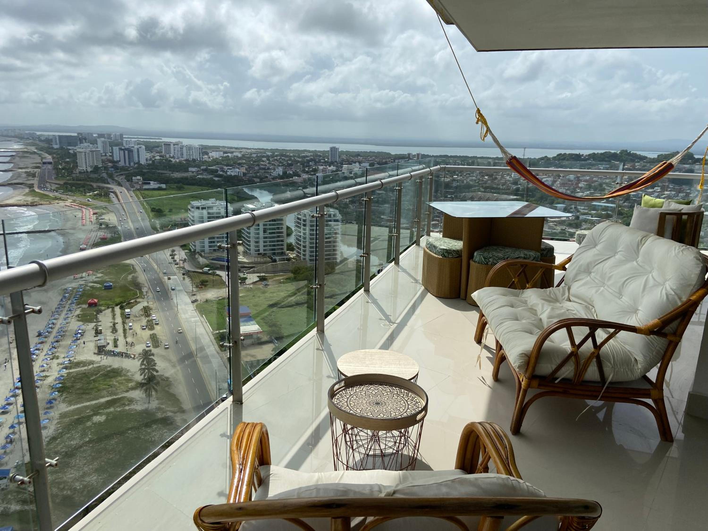SkyMar Luxury 27