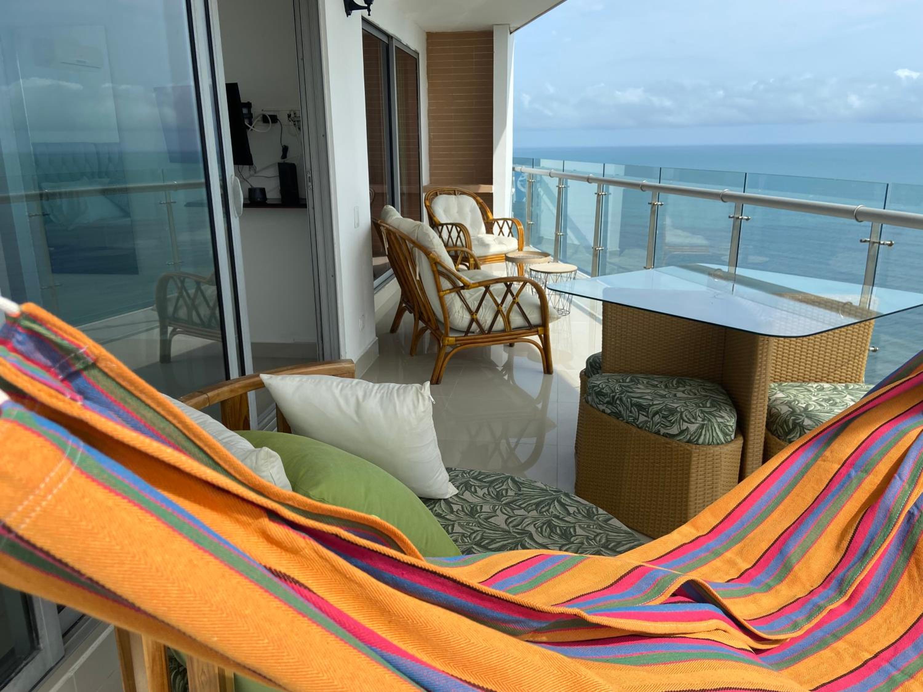 SkyMar Luxury 27