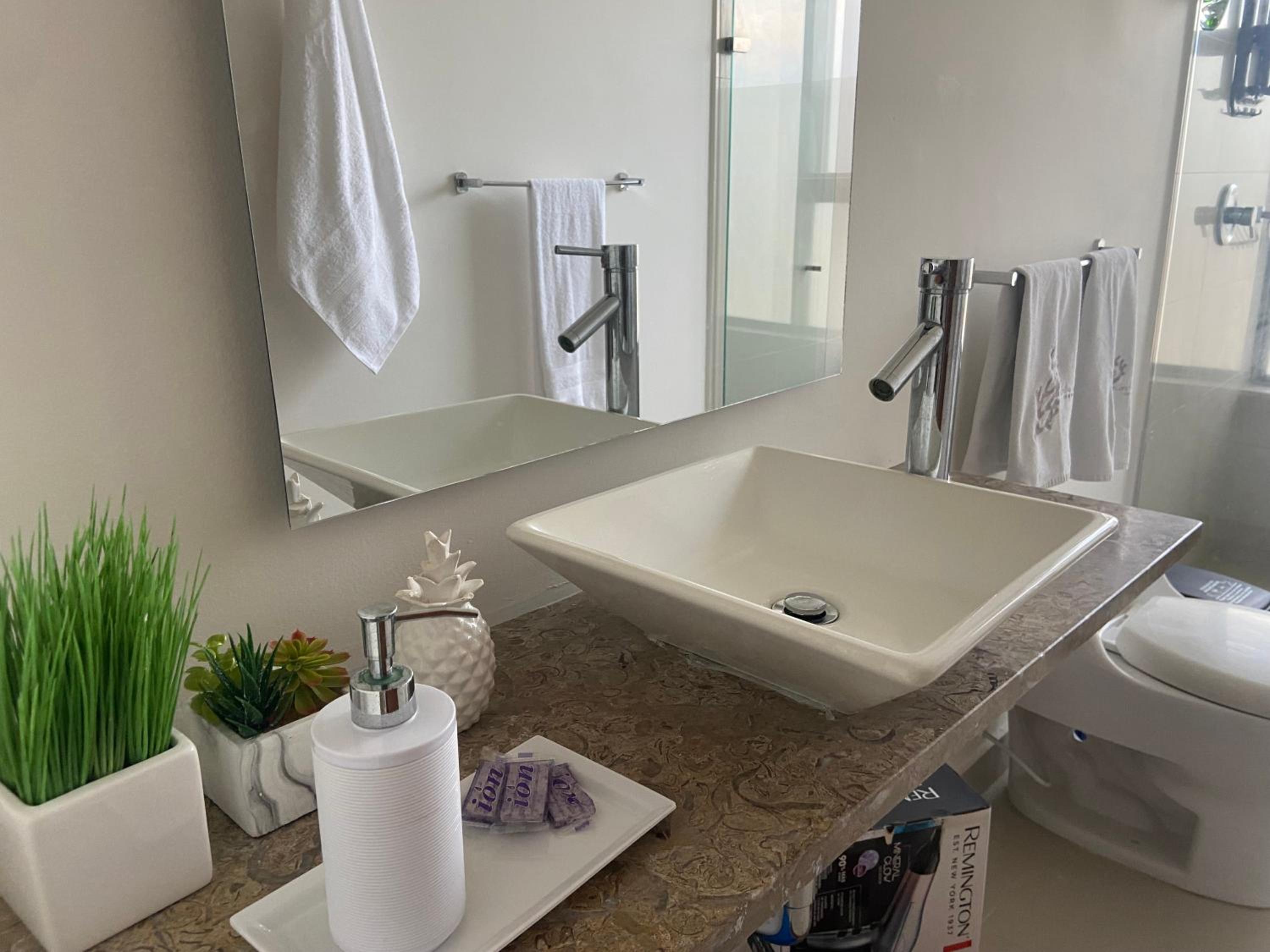 SkyMar Luxury 27
