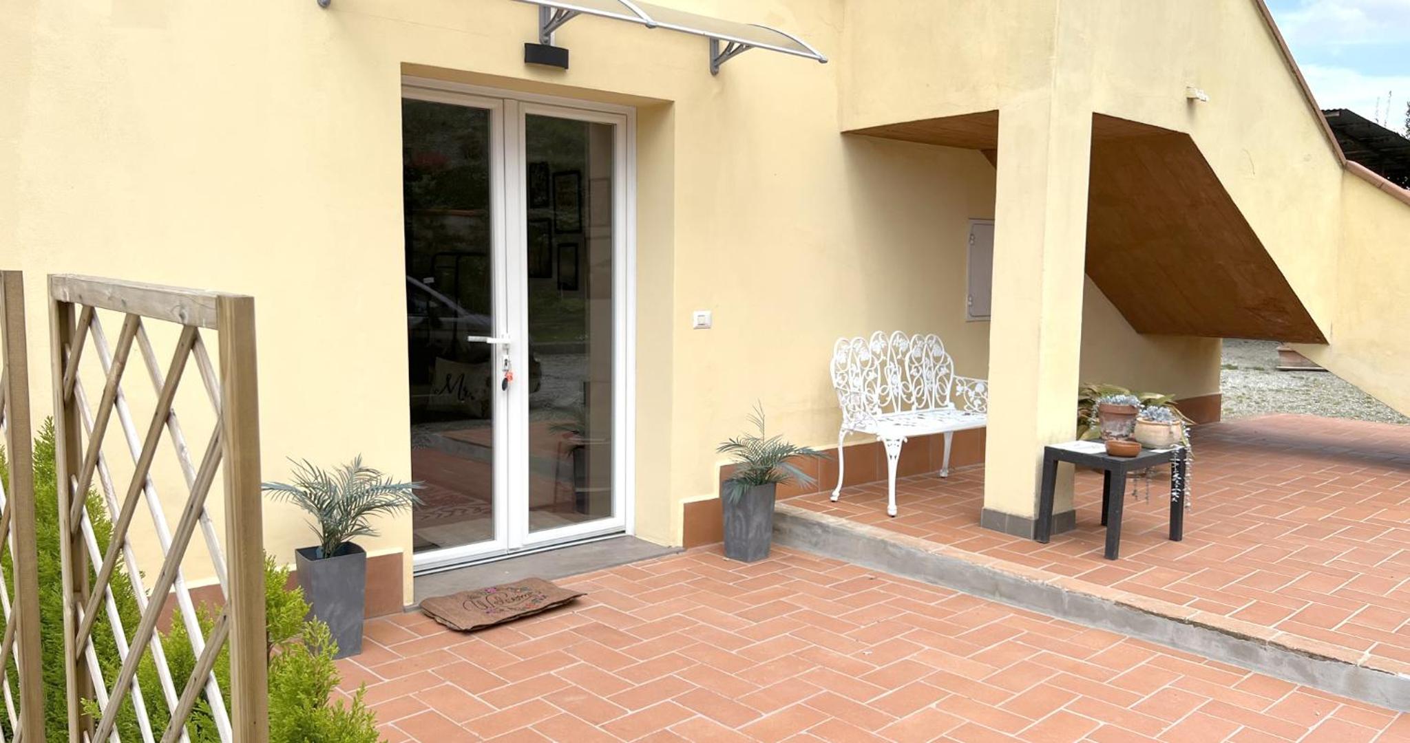 New apartment immersed in nature with pool view 4