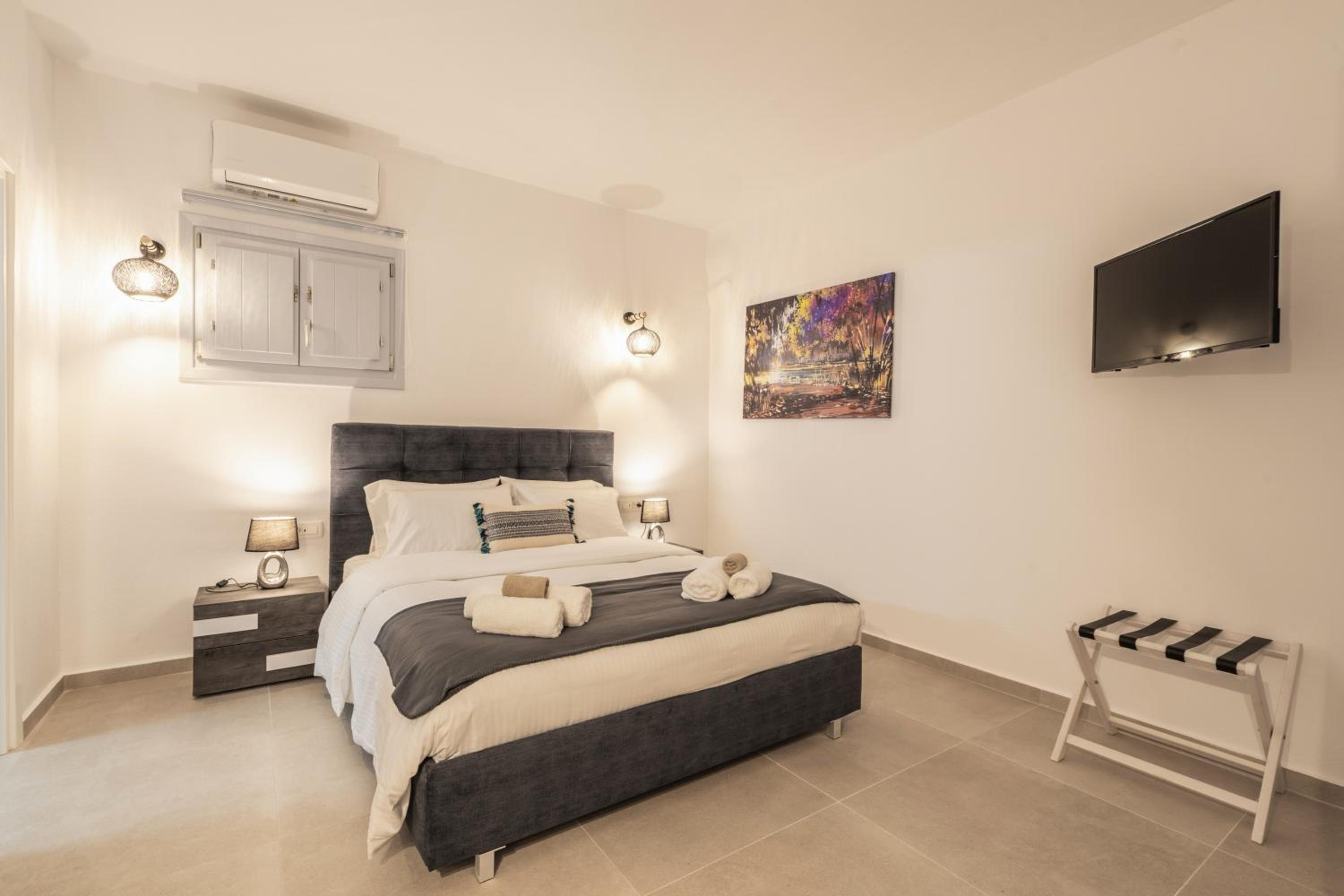 SN Santorini Apartments photo 3