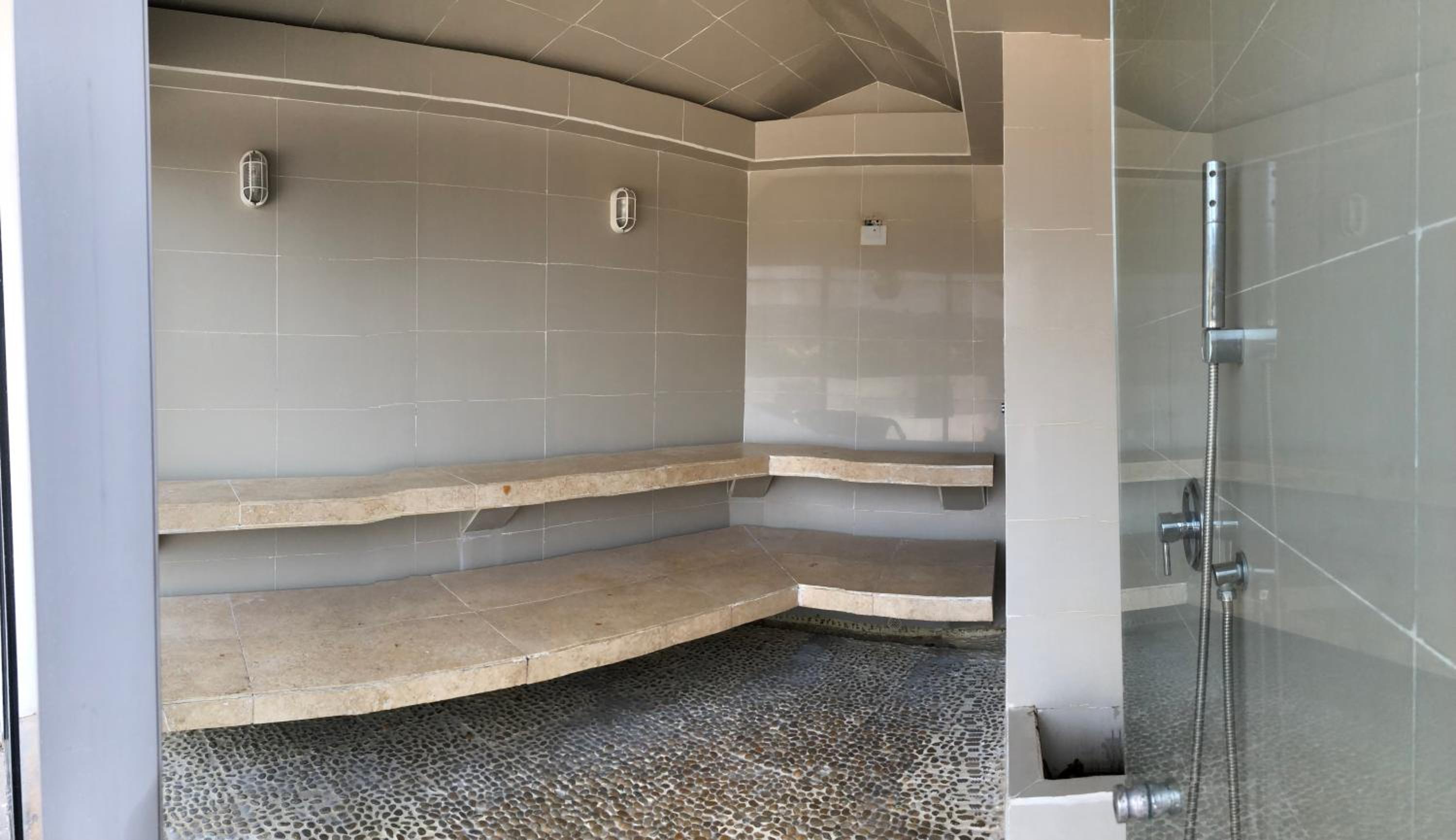SkyMar Luxury 27
