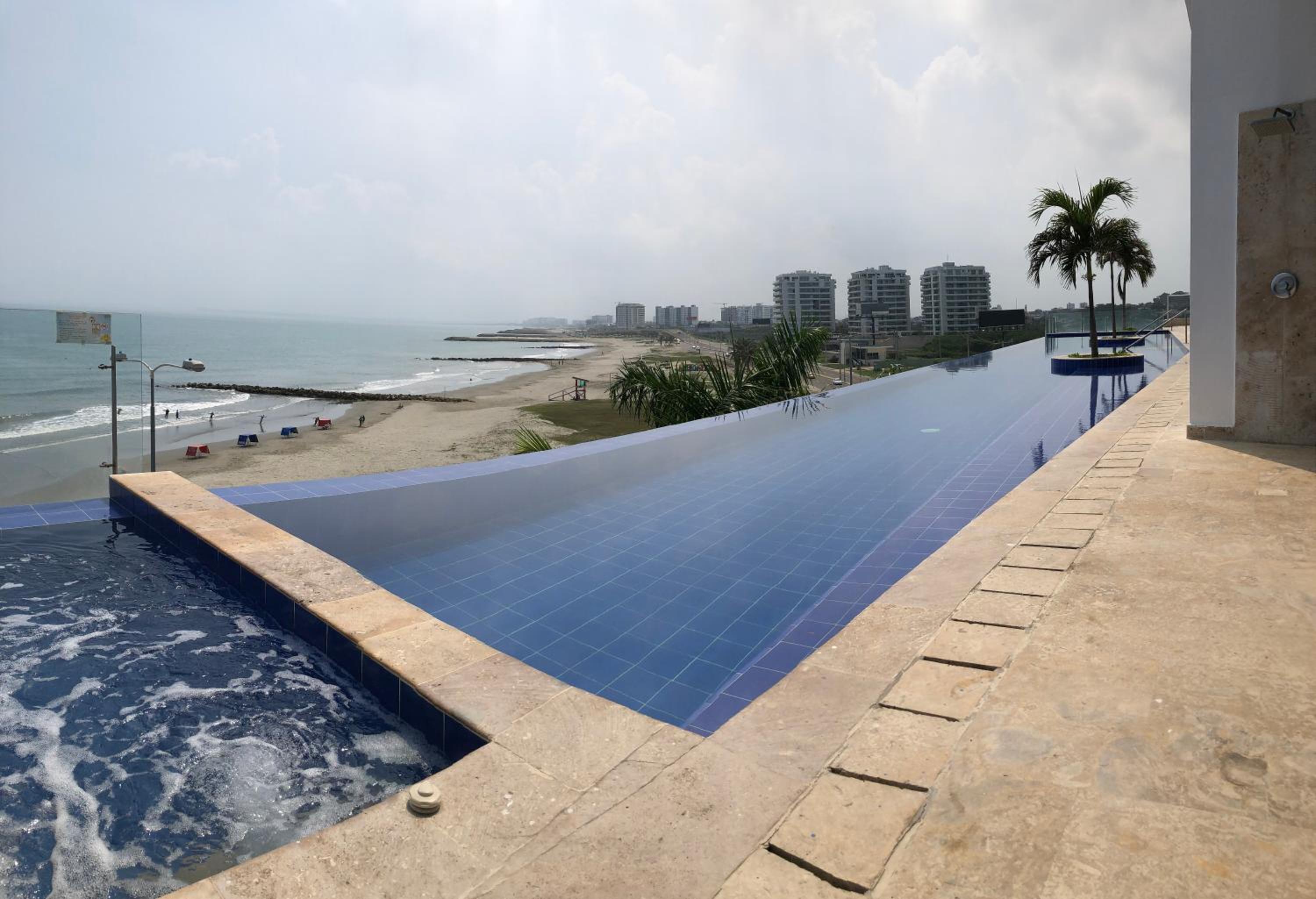 SkyMar Luxury 27
