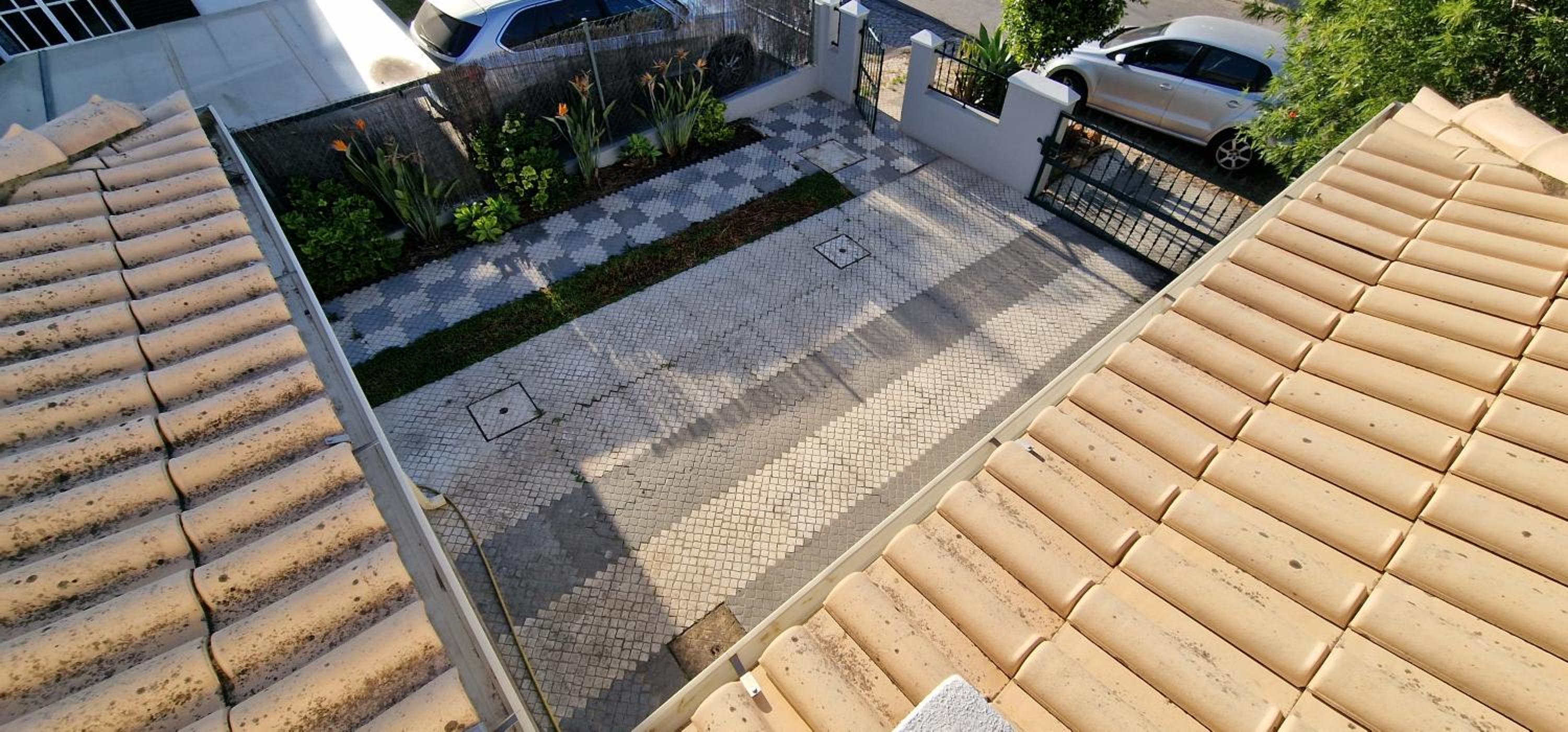 Villa Pretty Stunning House with Garden and Private Swimming Pool view 5