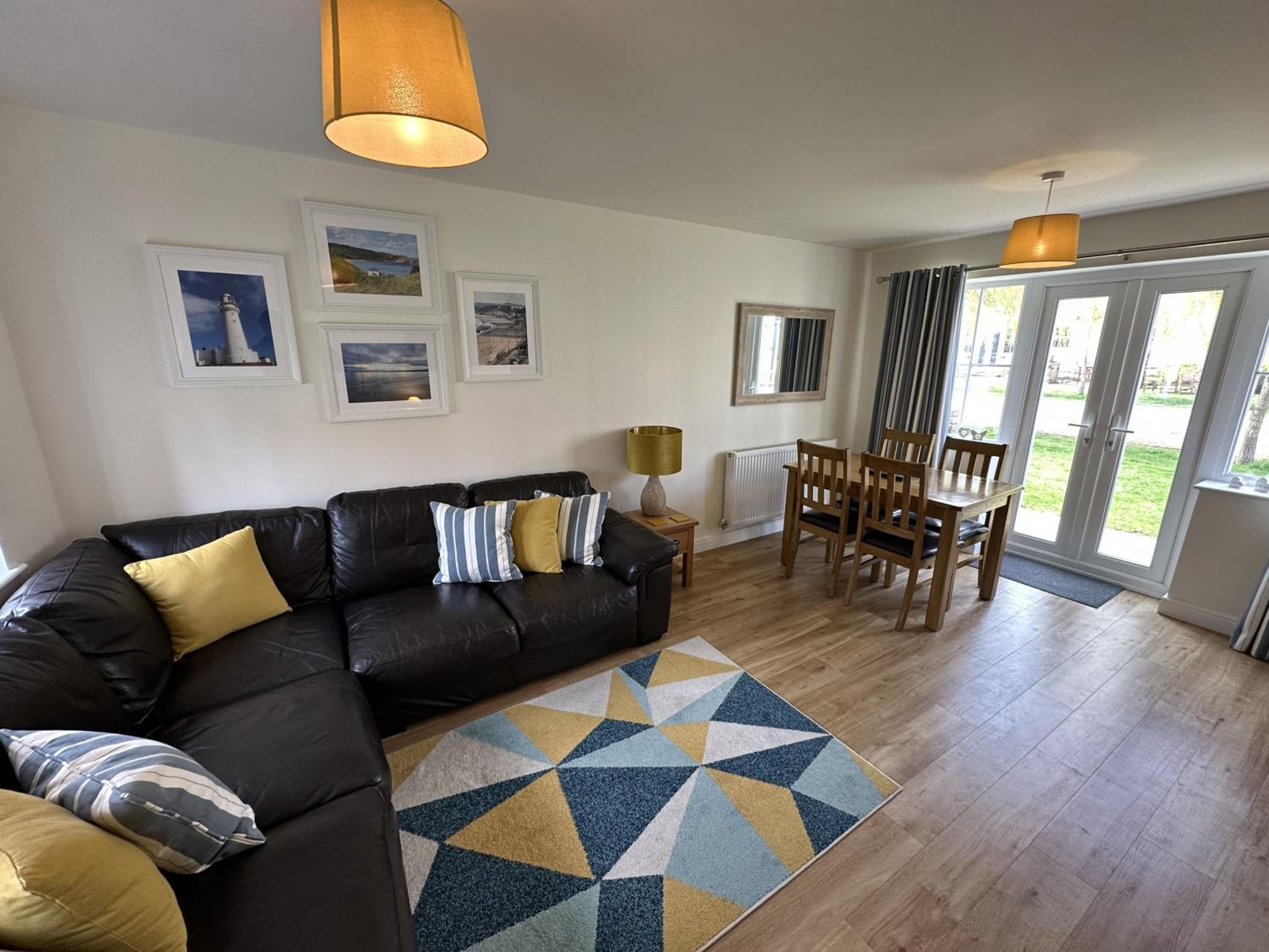 High Tide Cottage - Part of the The Bay Filey Holiday Village with pool, gym and direct beach access, pub, restaurant, tennis and meadows walks