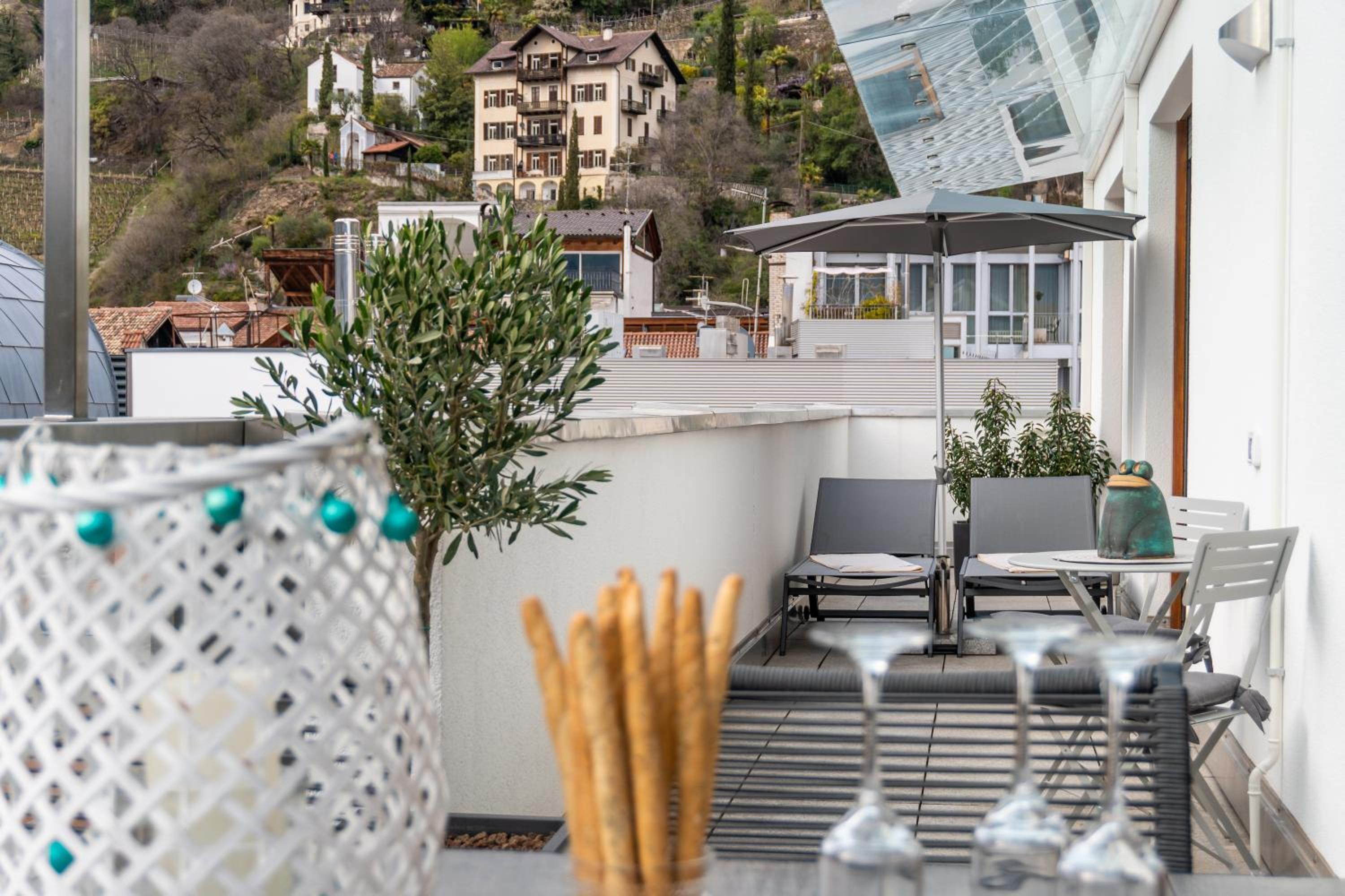 Luxus Penthouse mit Terrasse, Garage, Fahrradraum und Infrarotsauna view 4