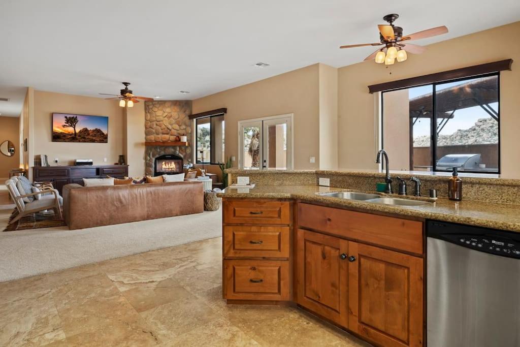 Yucca Valley Gem: Relaxing Adobe Retreat & Pool view 5
