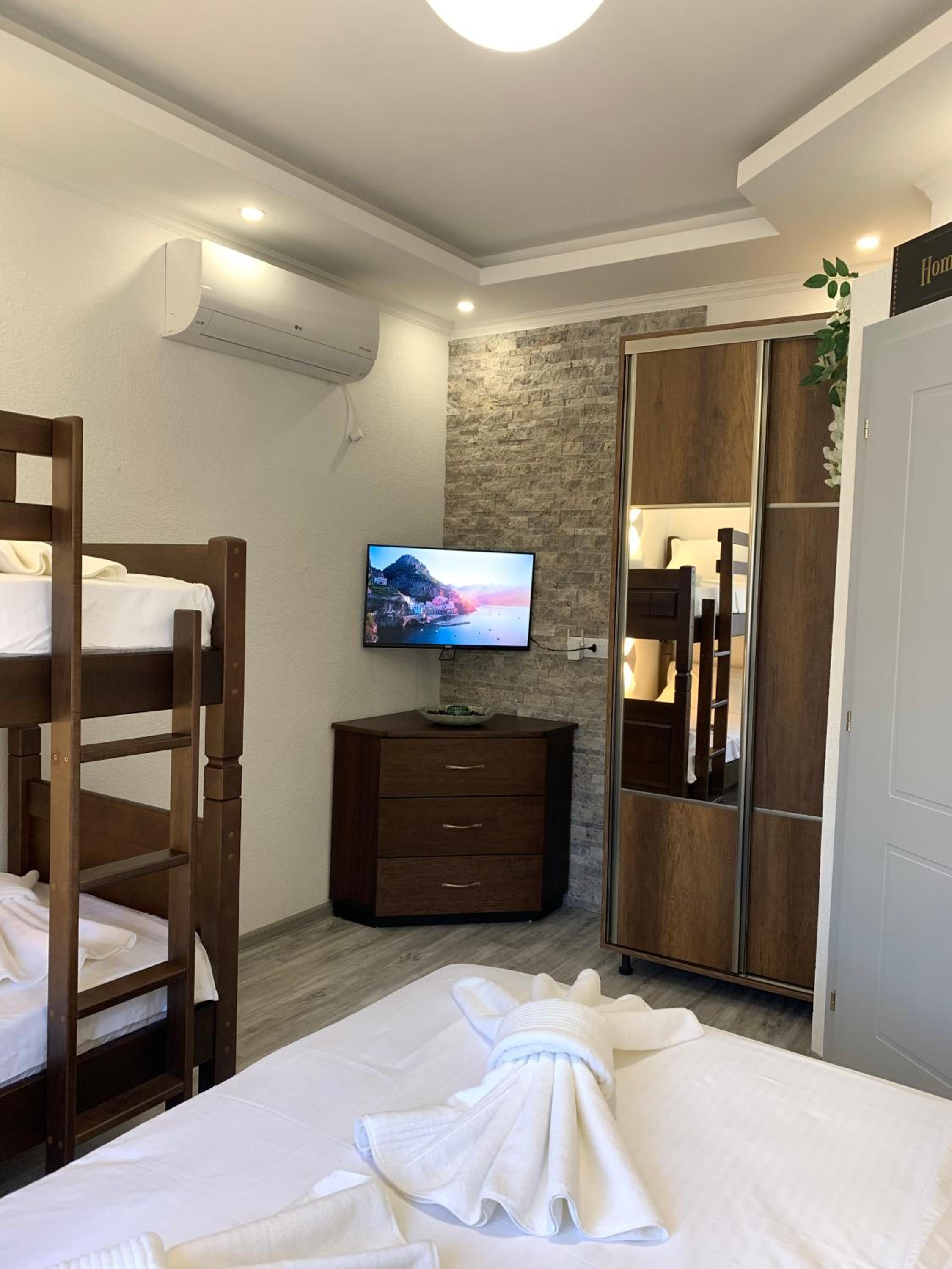 Markovic Village Apartments photo 4
