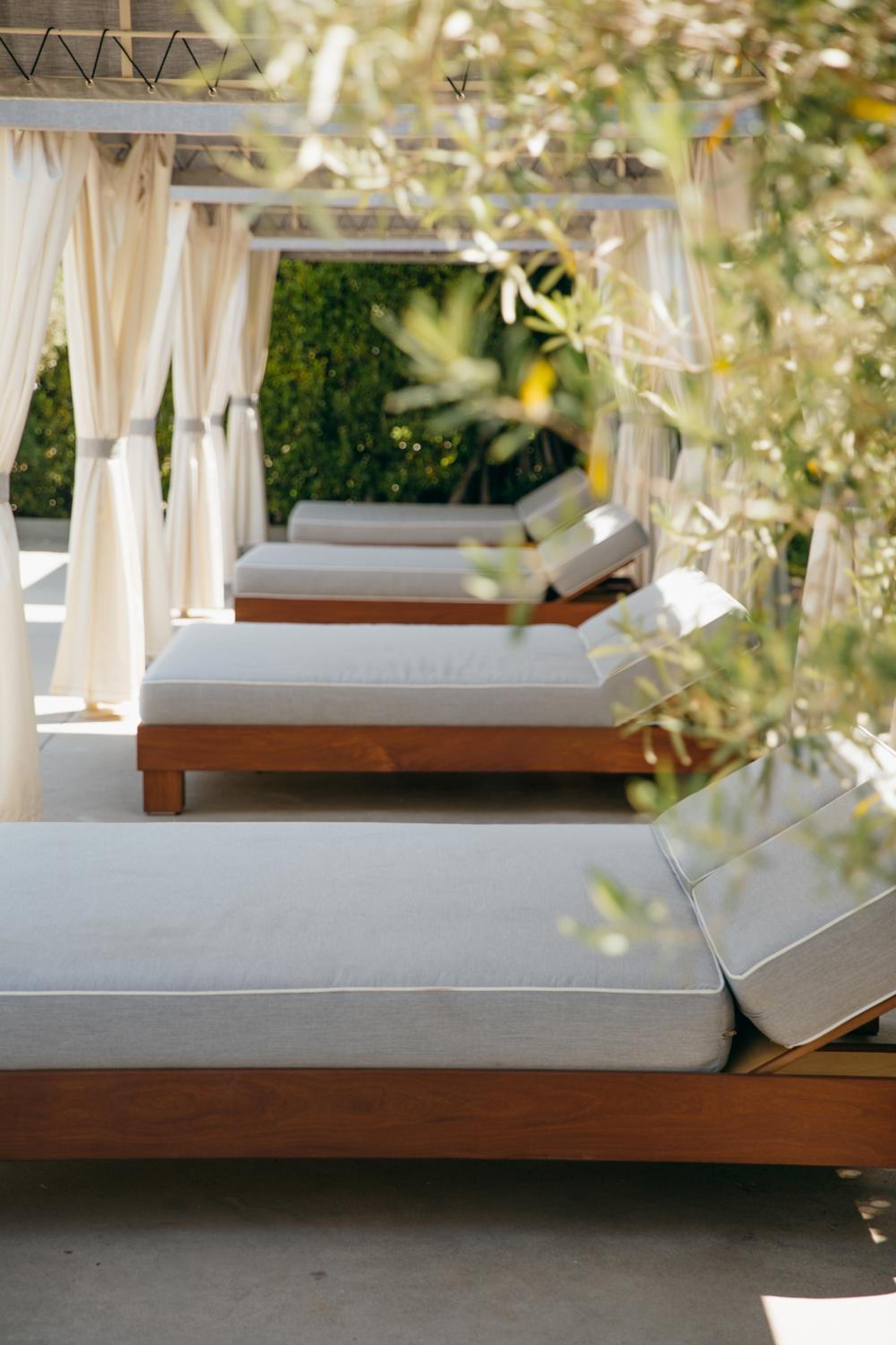 Luxe Sunset Boulevard Hotel-2