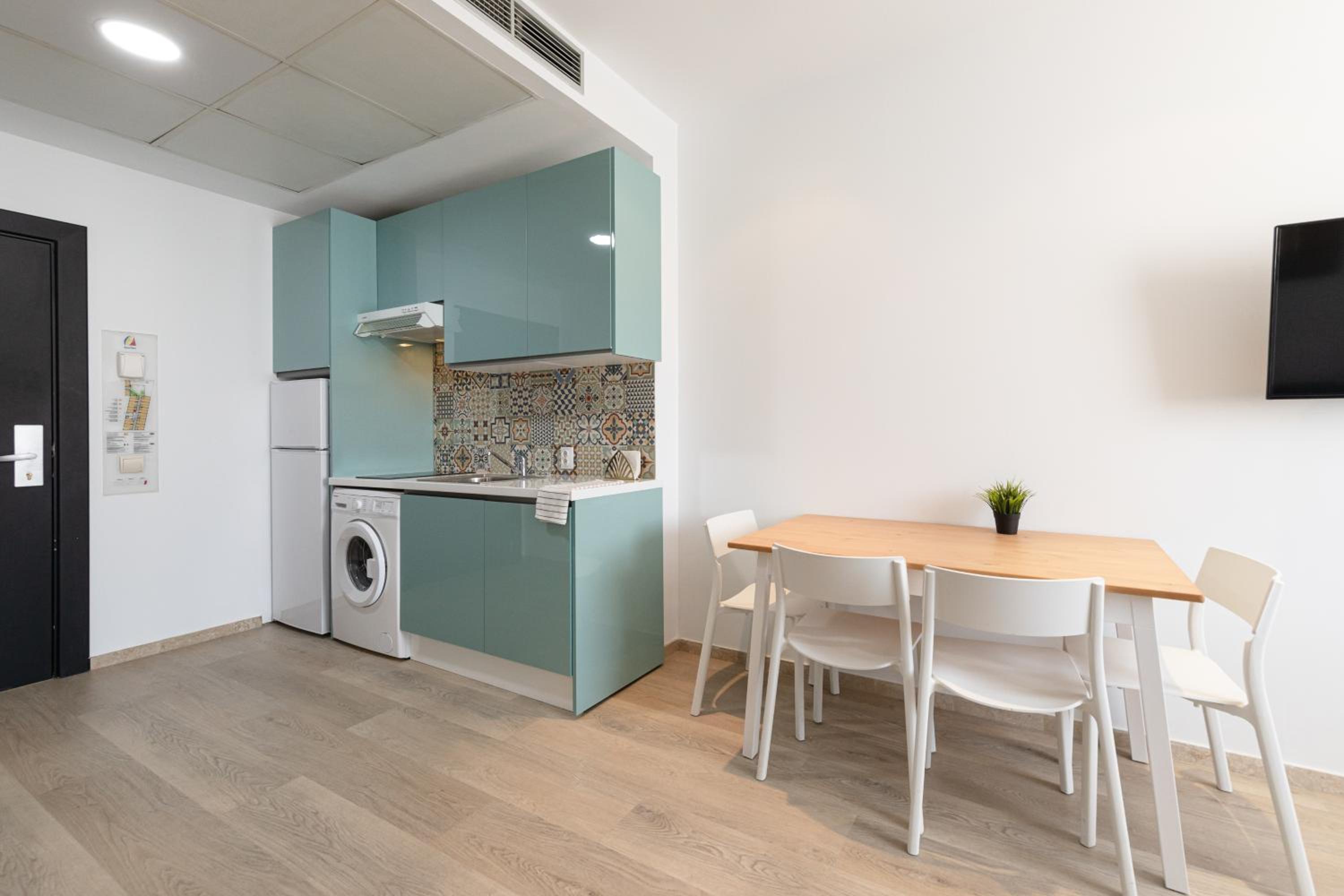 Apartment with free parking and pool photo 4