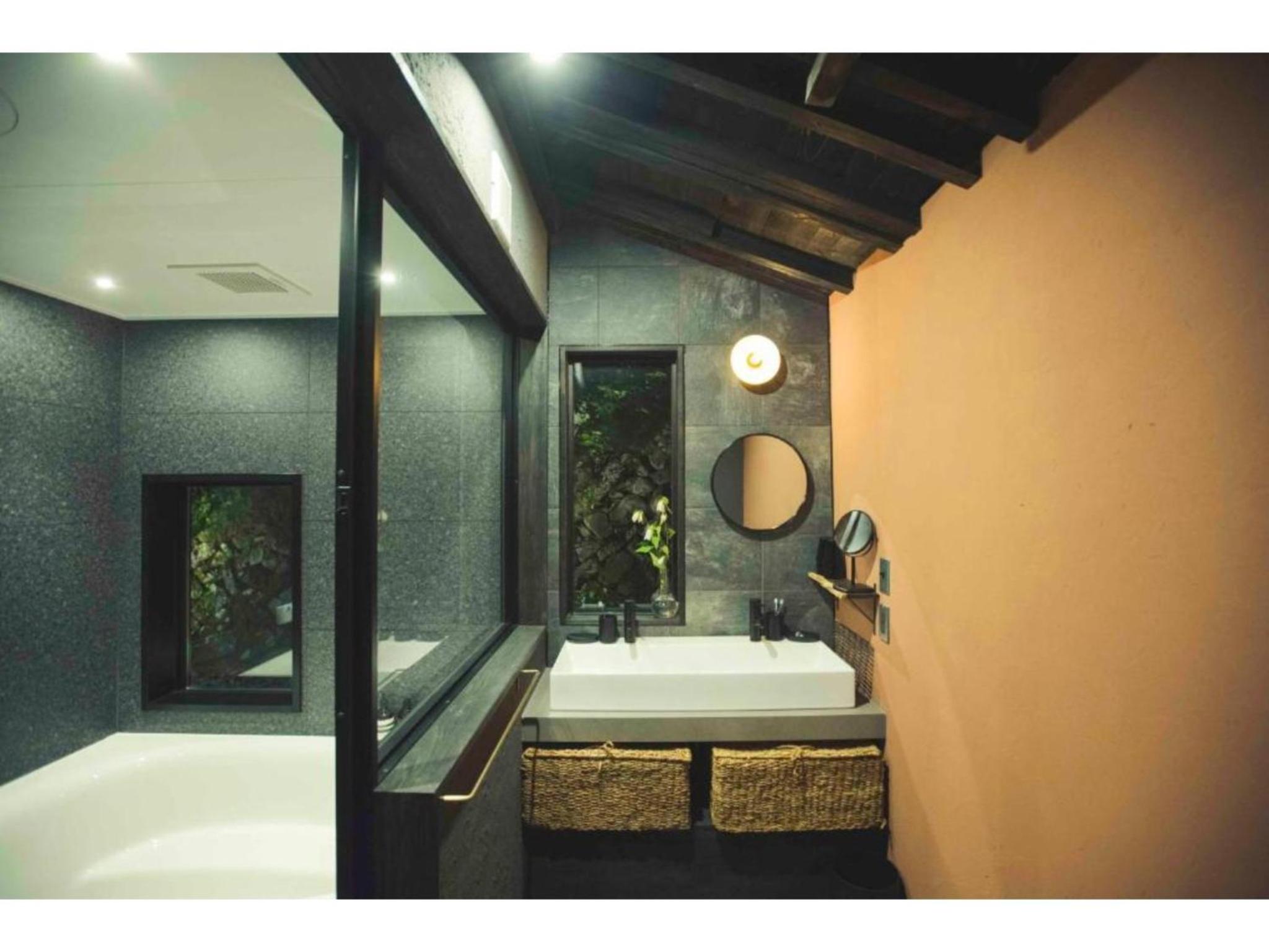 Photo 12