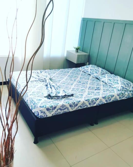 Moderno y lindo apartamento de 3 habitaciones cerca al aeropuerto