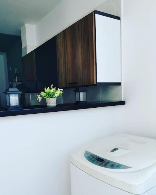 Moderno y lindo apartamento de 3 habitaciones cerca al aeropuerto