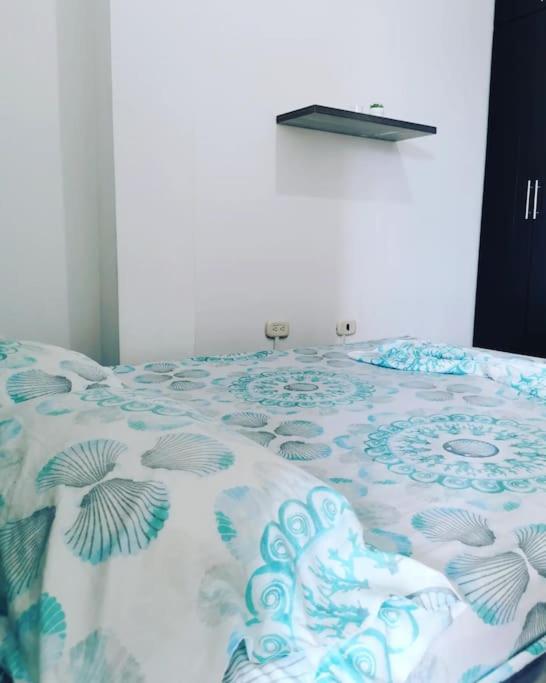 Moderno y lindo apartamento de 3 habitaciones cerca al aeropuerto