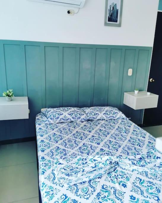Moderno y lindo apartamento de 3 habitaciones cerca al aeropuerto