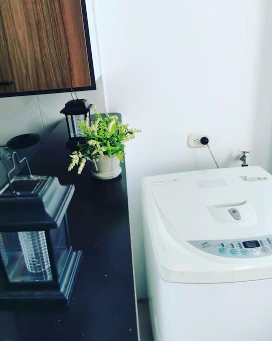 Moderno y lindo apartamento de 3 habitaciones cerca al aeropuerto