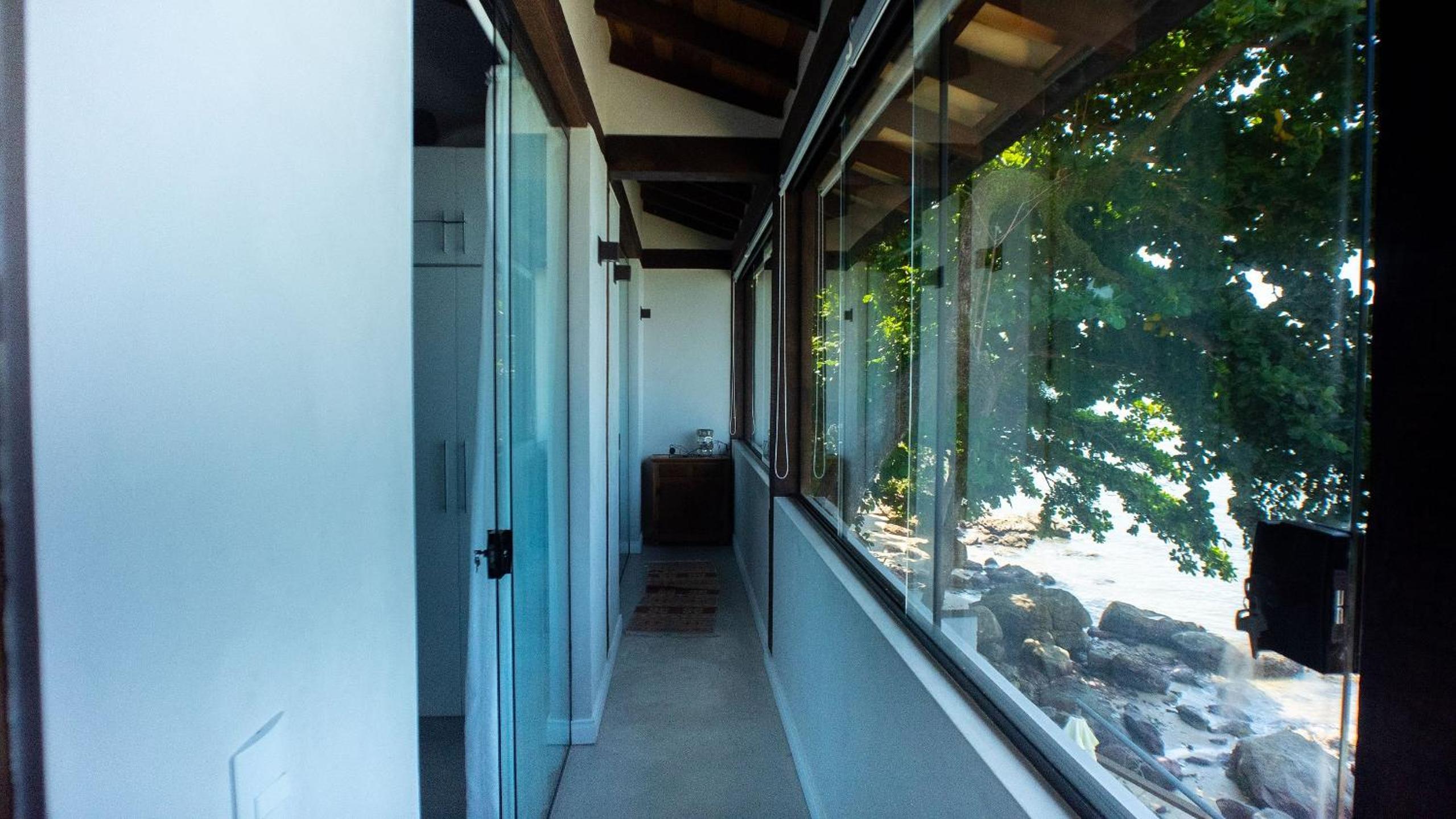 Casa Pé na Areia em frente à Ilhabela